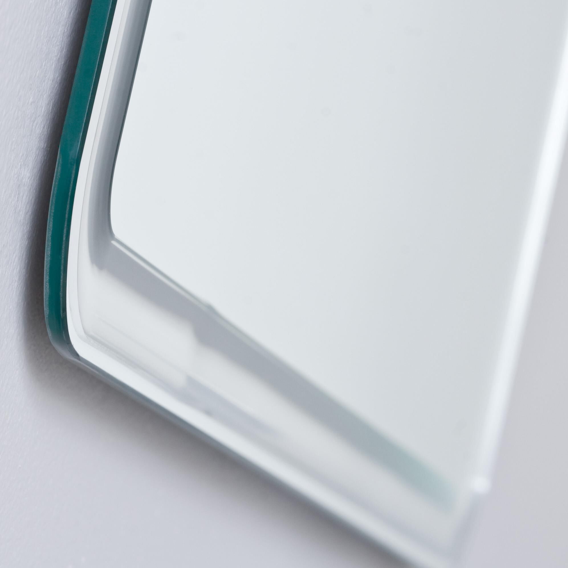 Shown in Mirror finish