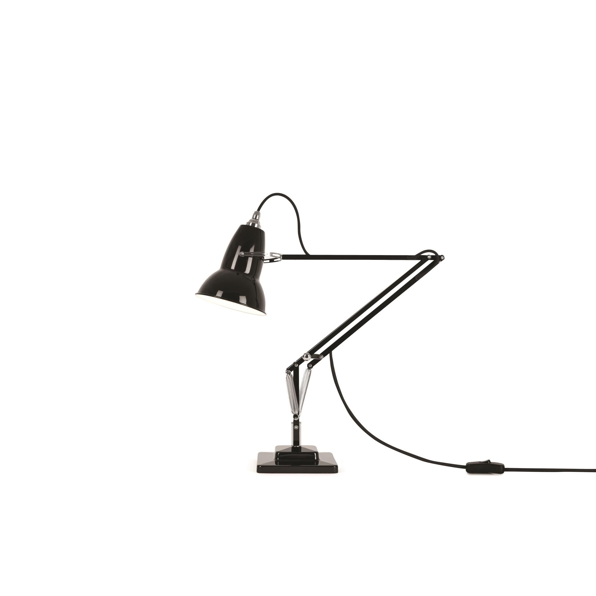 Shown in Jet Black finish and Aluminum shade