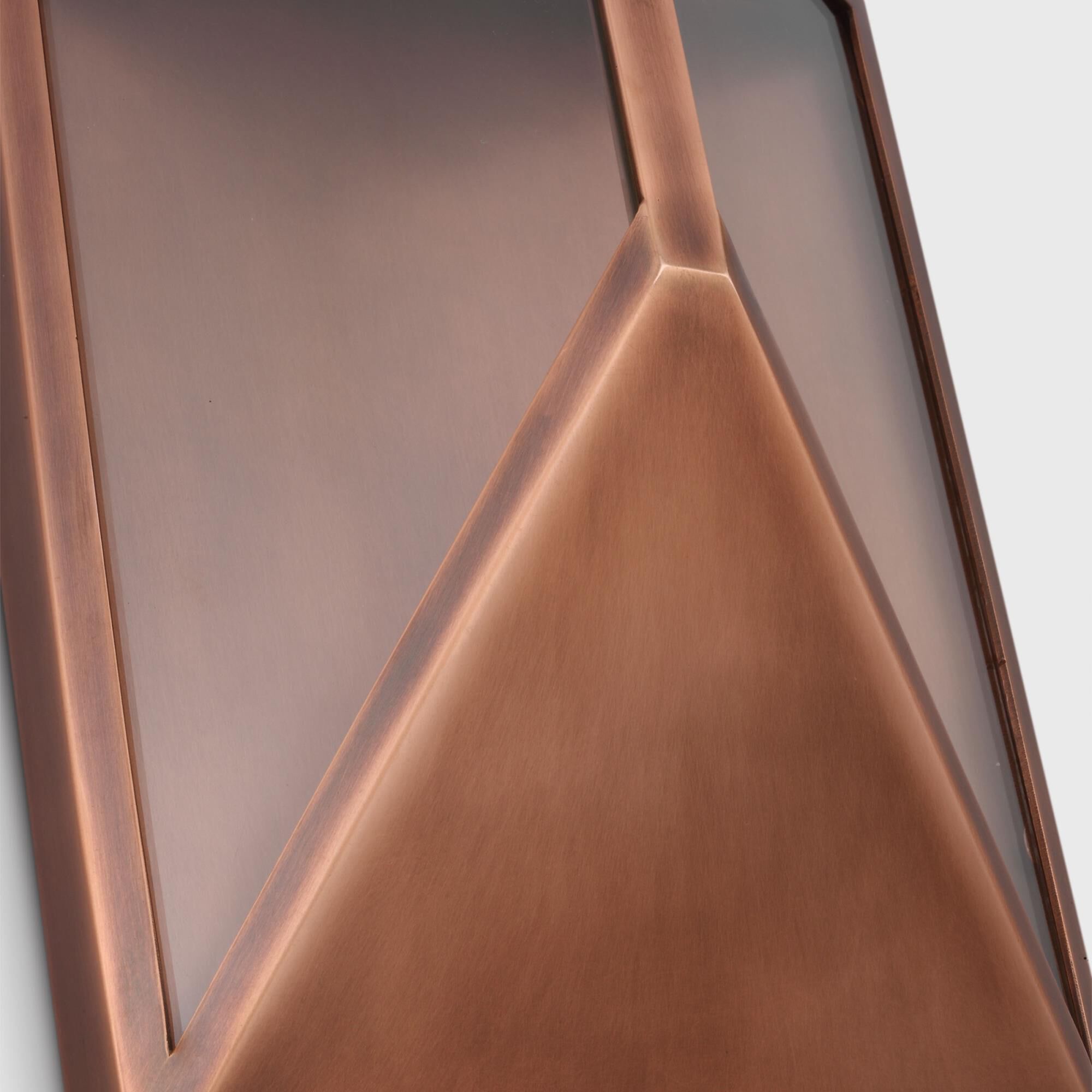 Shown in Natural Copper finish and Clear glass