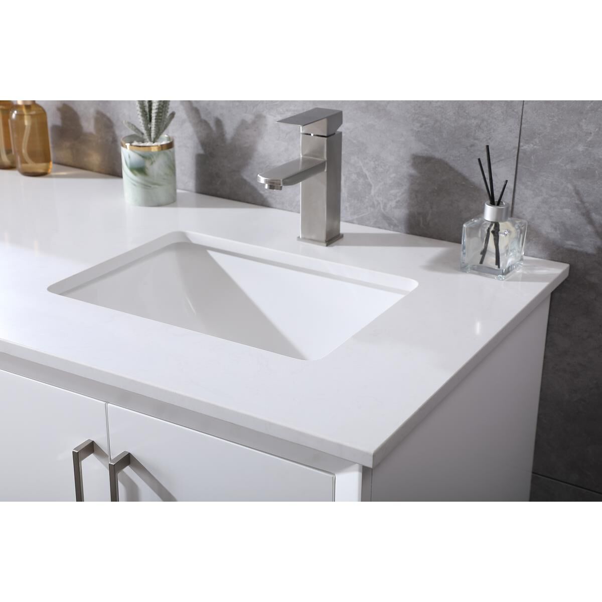 Hayes 60 Inch Bath Vanity by Elegant Decor