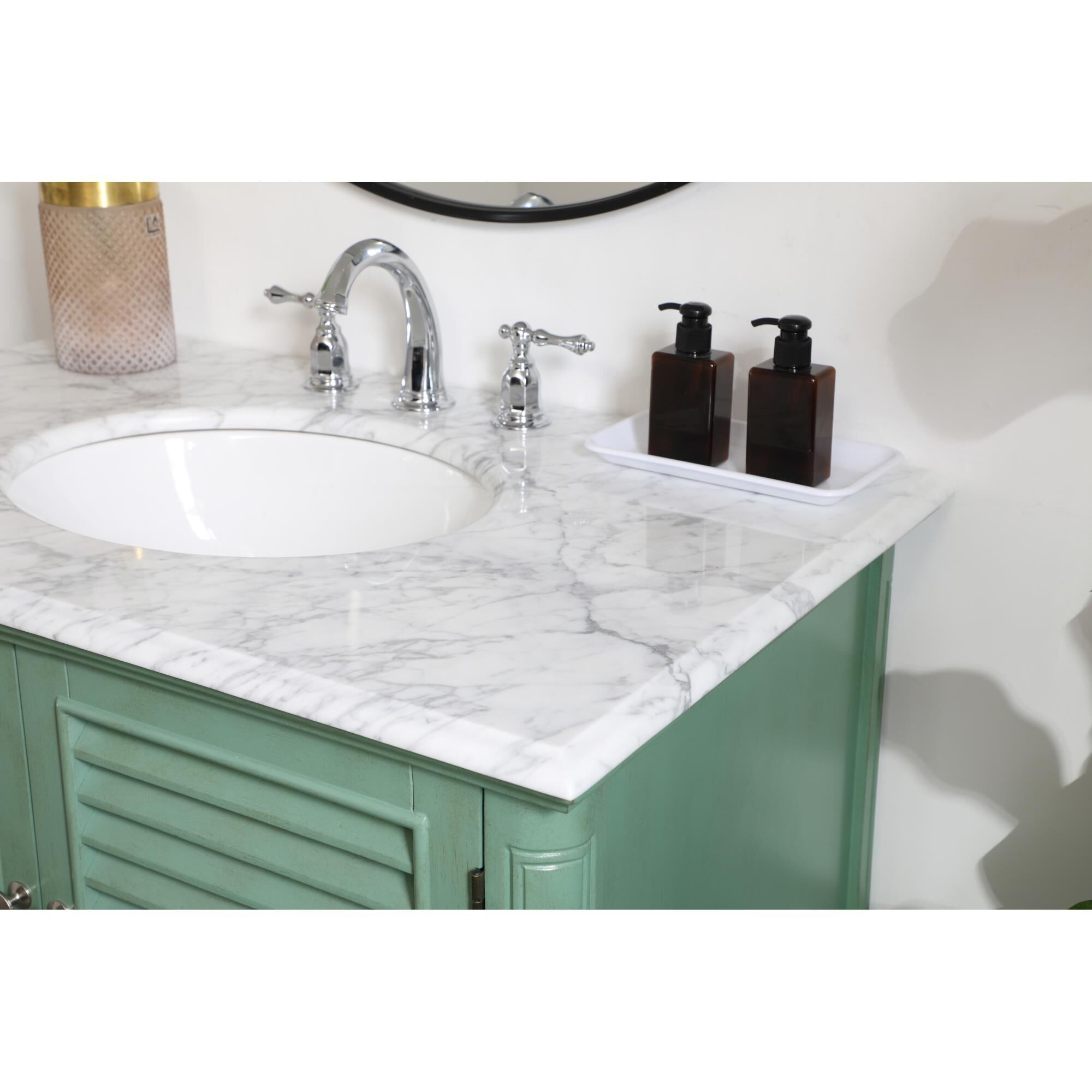 Shown in Vintage Mint finish