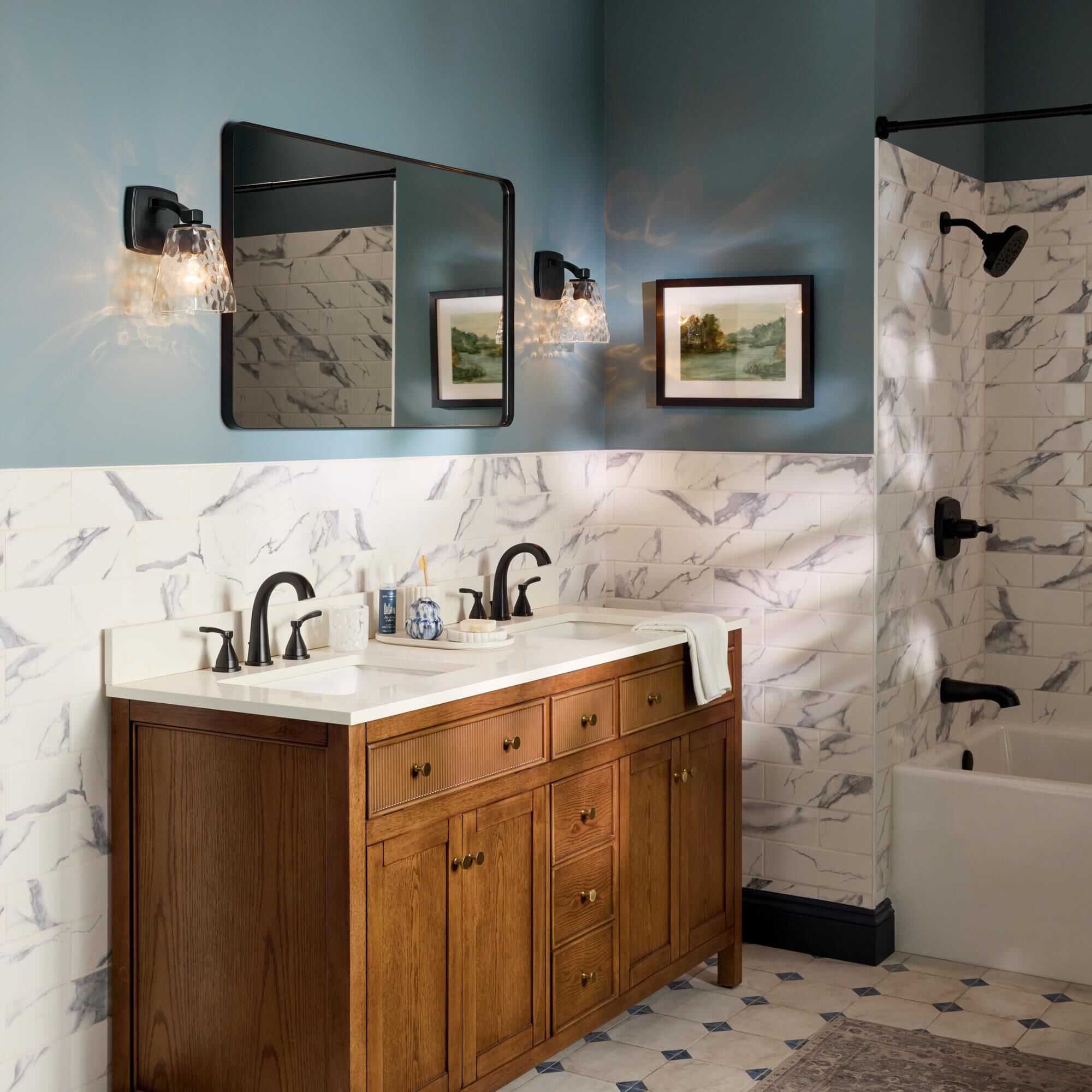 Shown in Black finish and Clear Water glass