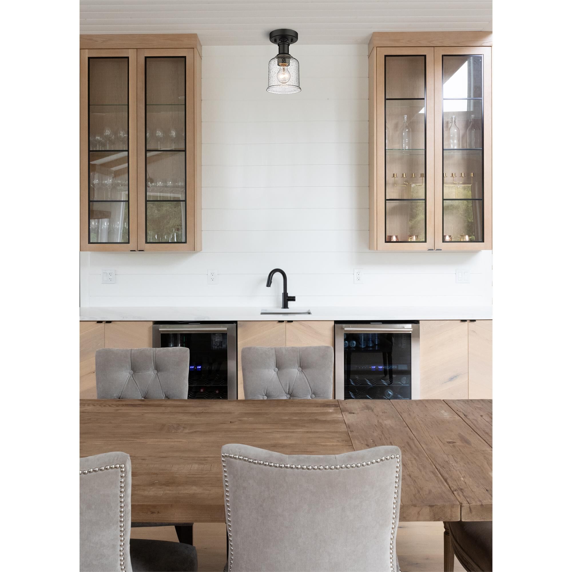 Shown in Matte Black finish and Clear Seedy glass and Clear Seedy shade