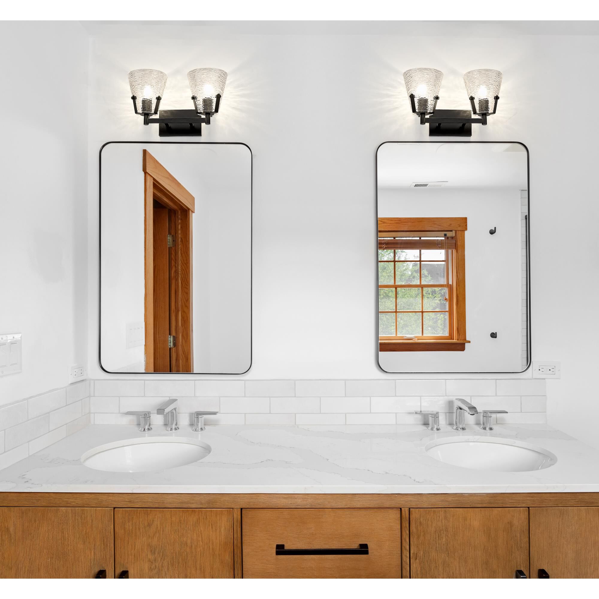 Shown in Matte Black finish and Clear Ribbed glass