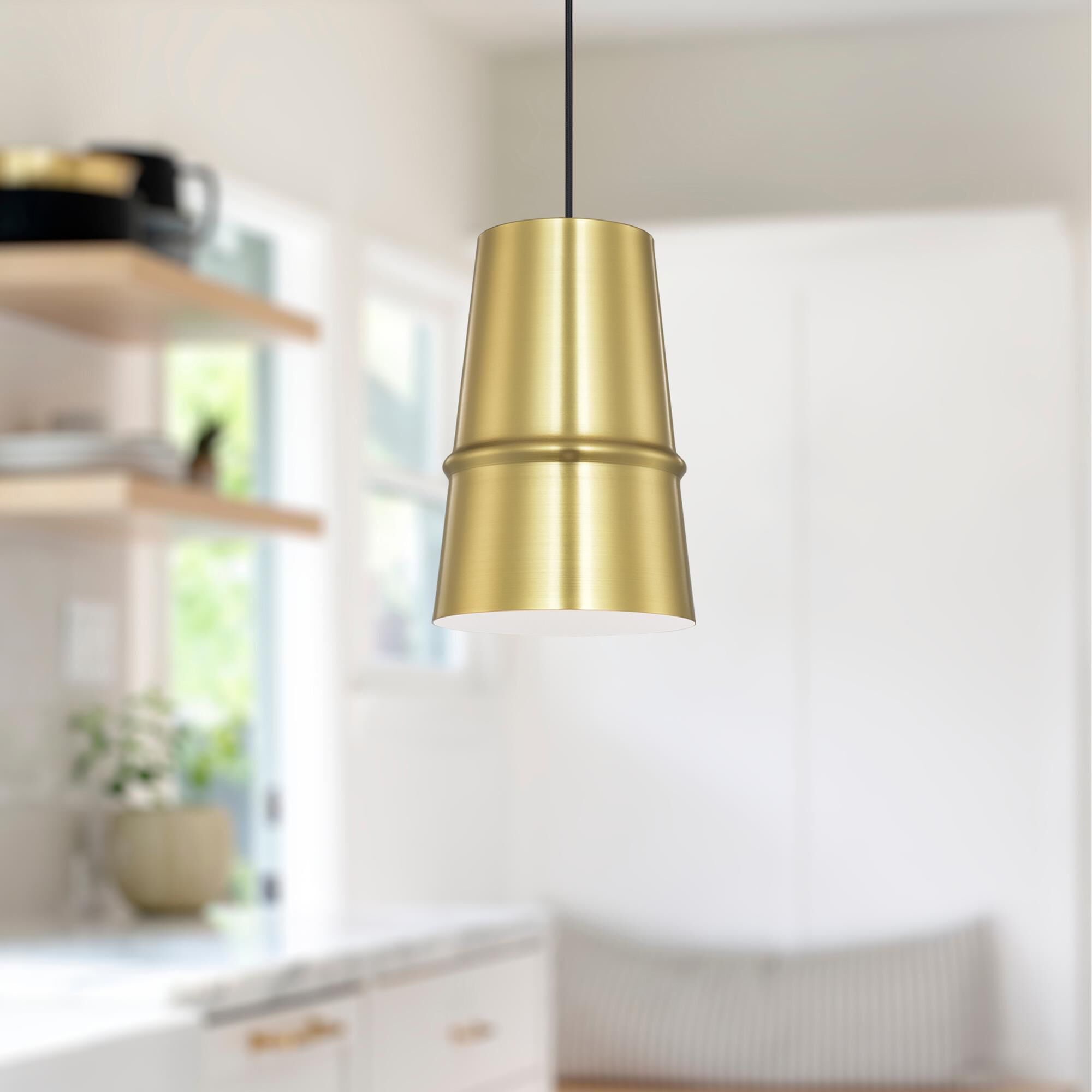 Shown in Gold finish and Aluminium shade