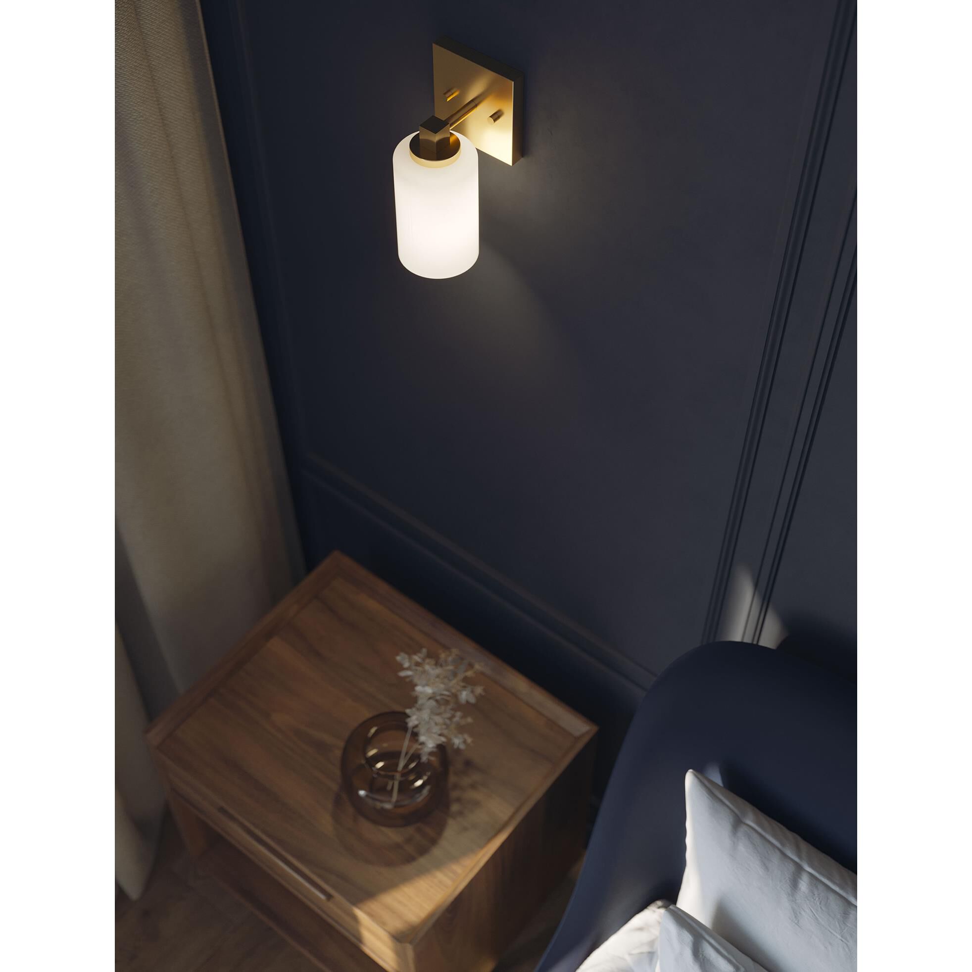 Leo 9 Inch Wall Sconce by AFX Inc