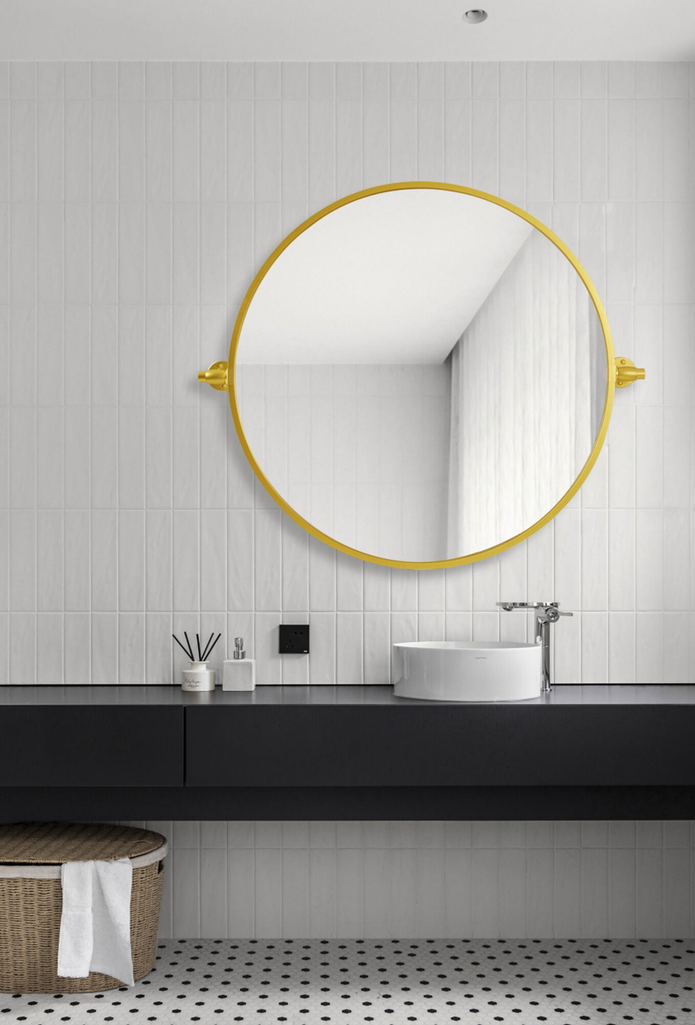 Everly 24 Inch Decorative Mirror,