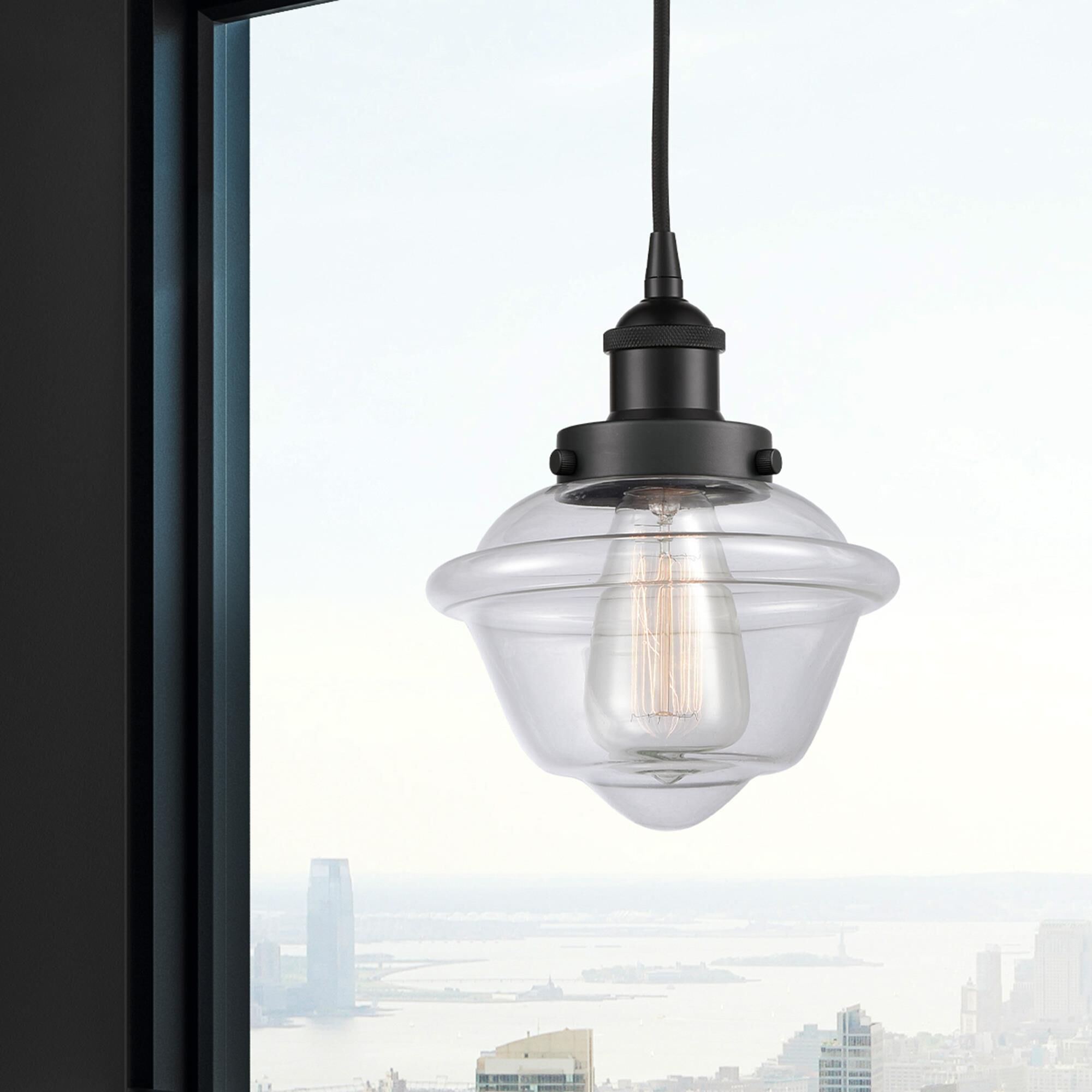 Shown in Matte Black finish and Clear Small Oxford glass