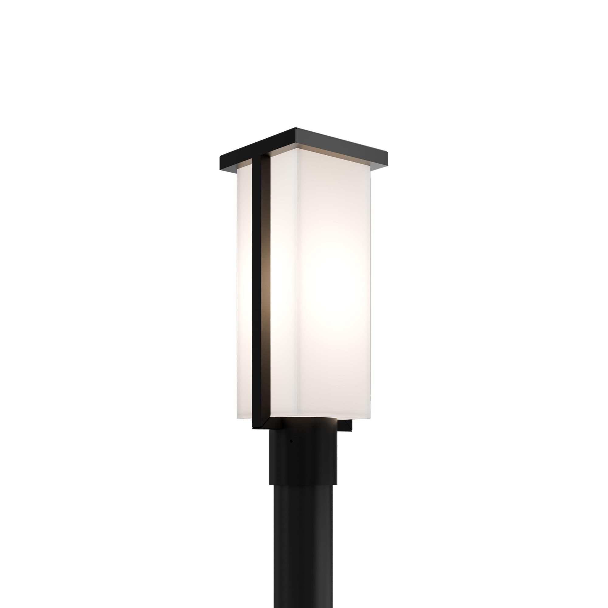 Ledge 17 Inch Outdoor Post Lamp by Modern Forms