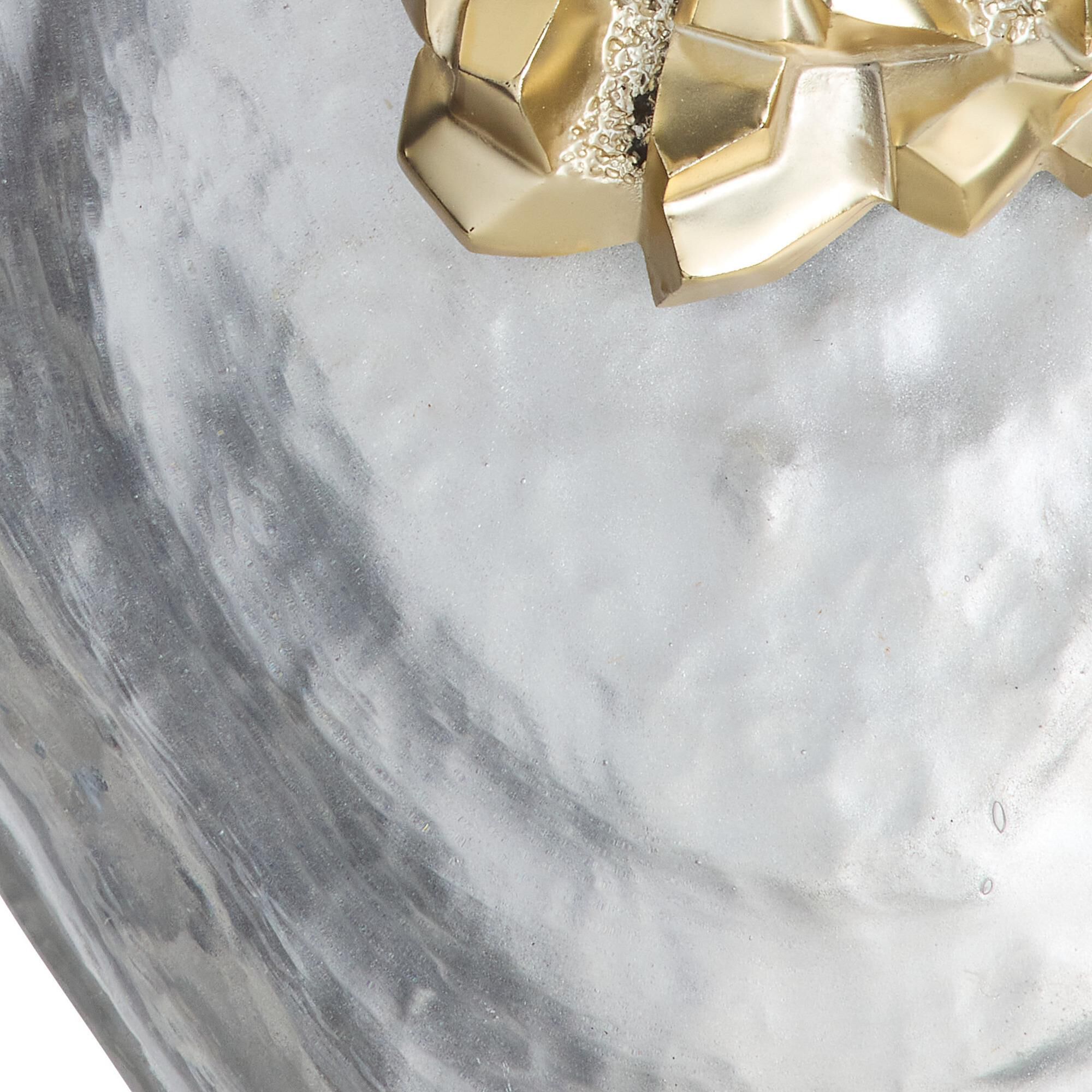 Shown in Silver Leaf finish