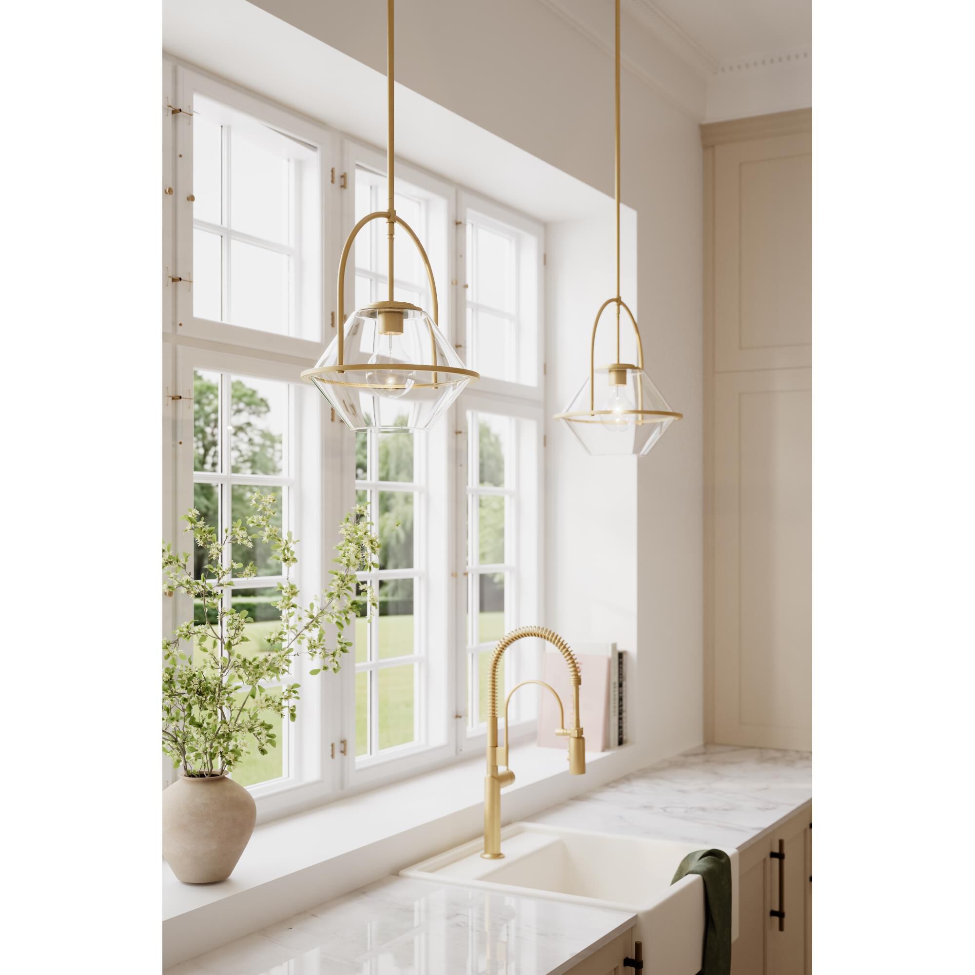 Shown in Legacy Brass finish and Clear glass