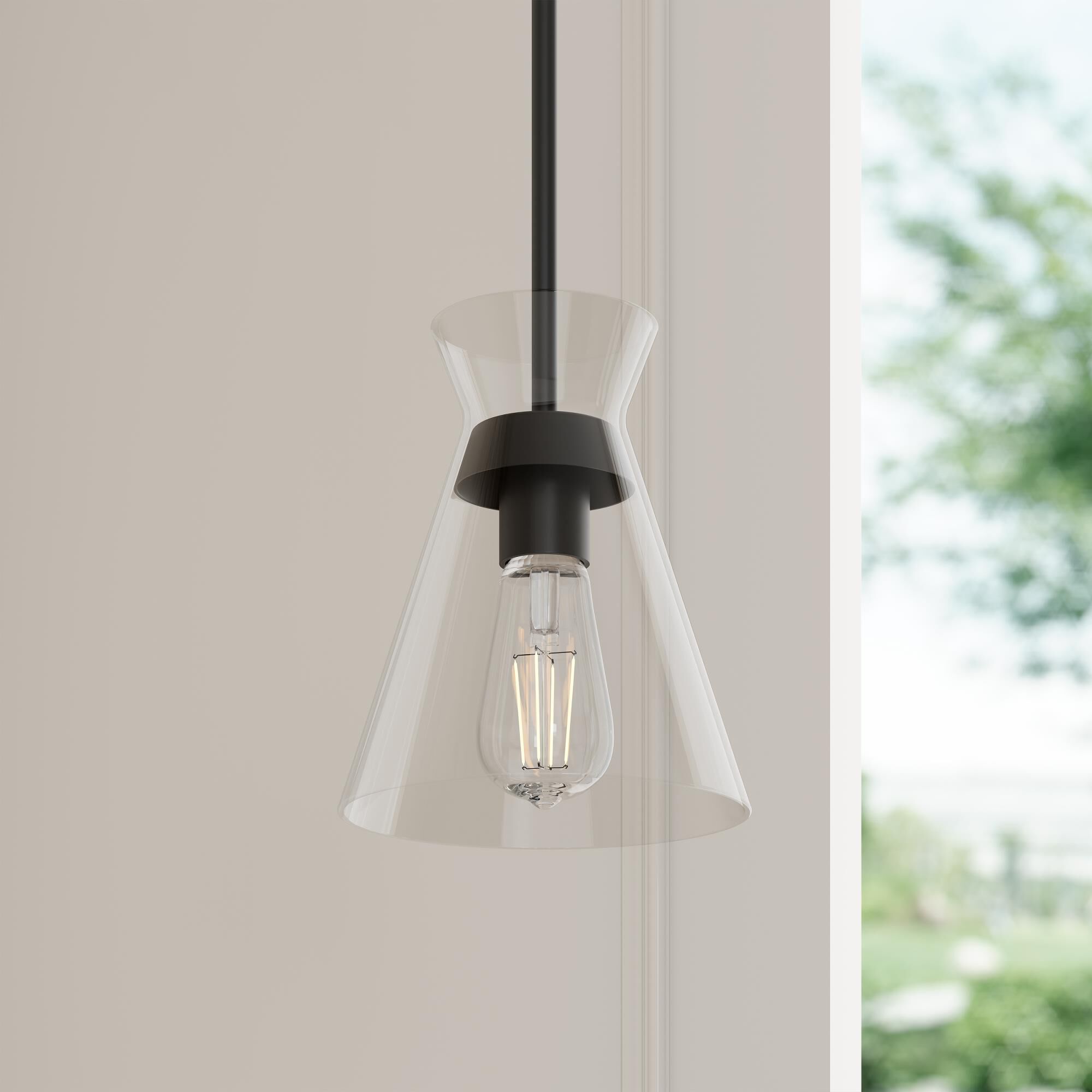 Shown in Matte Black finish and Clear glass
