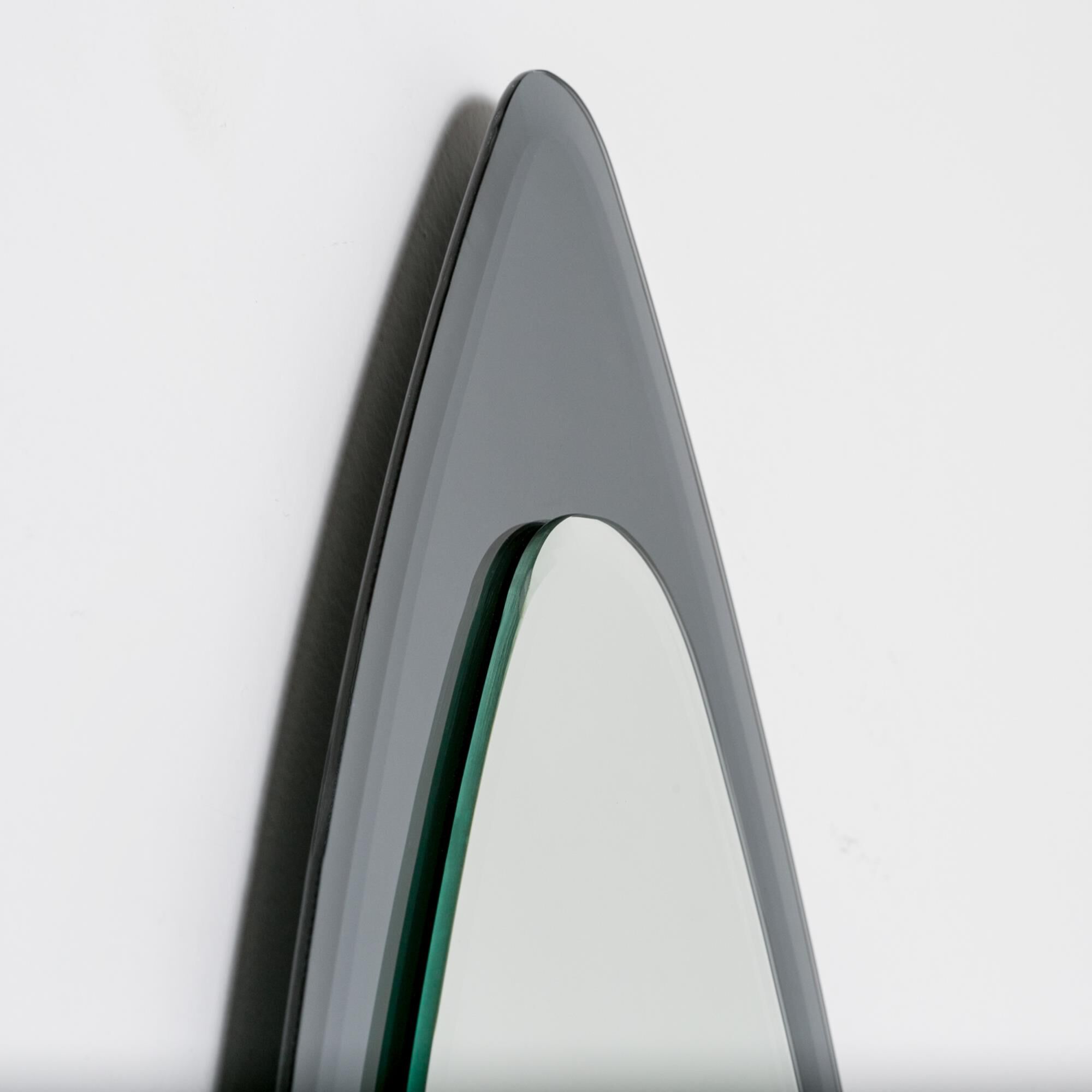 Shown in Mirror finish