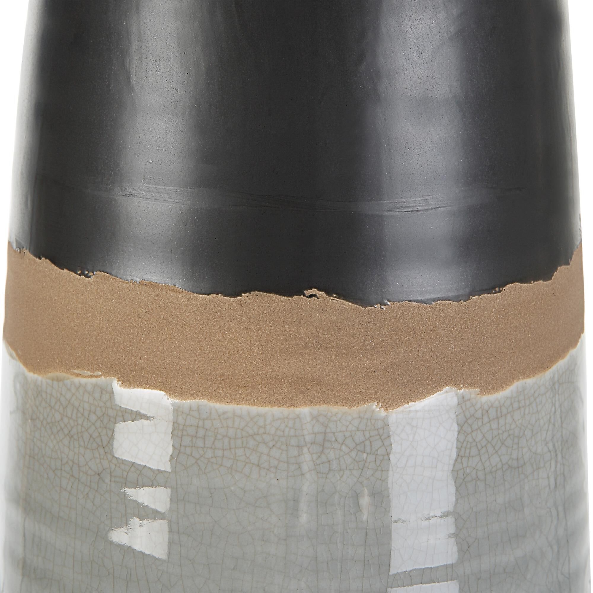 Osvaldo Mendoza Coen 26 Inch Table Lamp by Uttermost