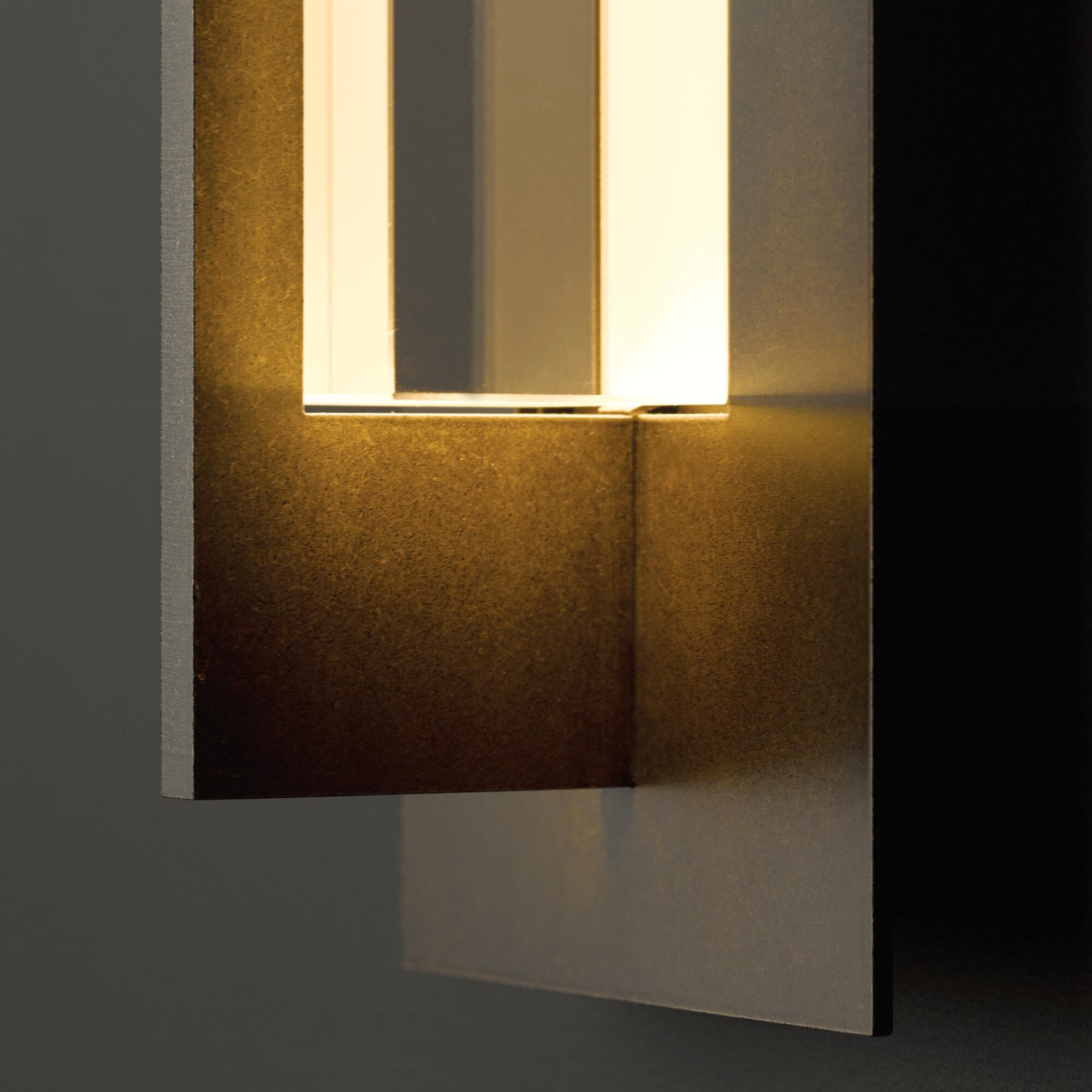 Hubbardton Forge Axis 19 Inch Tall Outdoor Wall Light