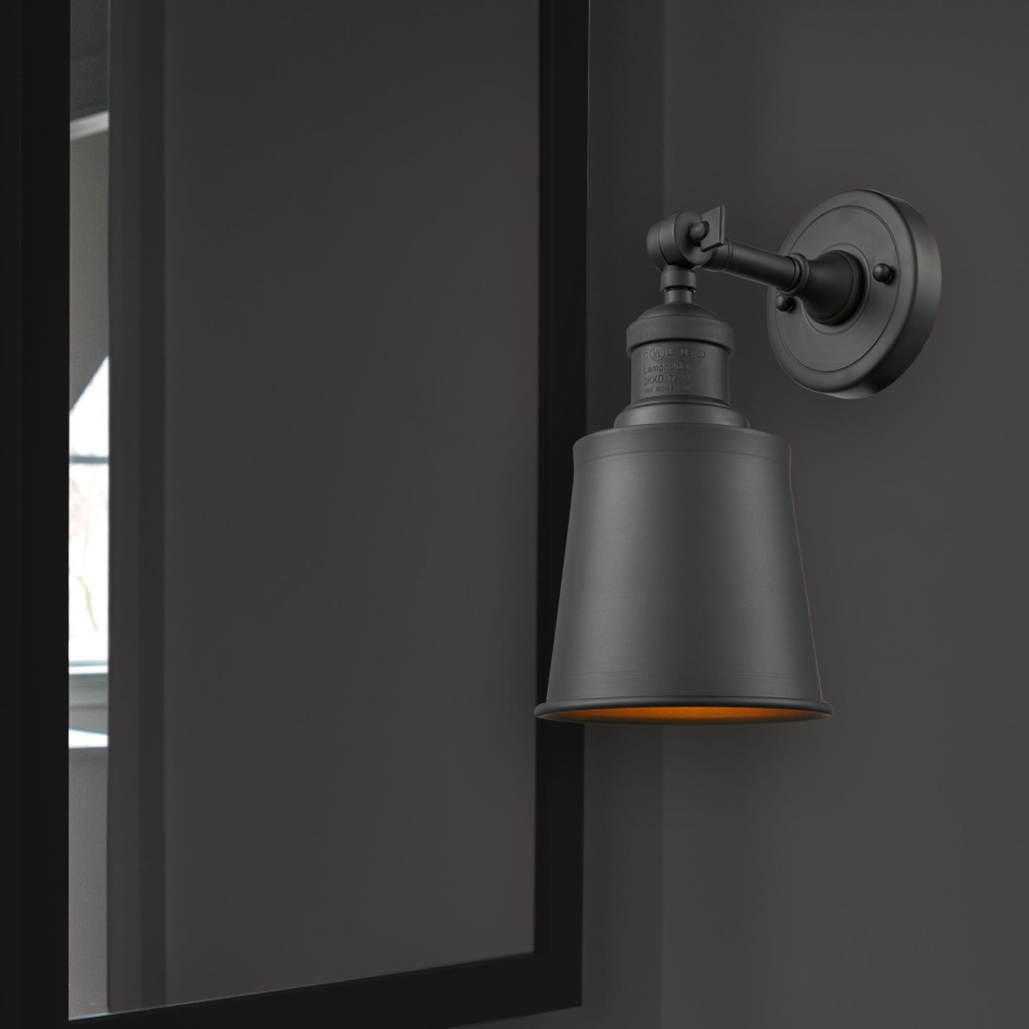 Shown in Oil Rubbed Bronze finish and Oil Rubbed Bronze glass and Oil Rubbed Bronze shade and No Accent accent