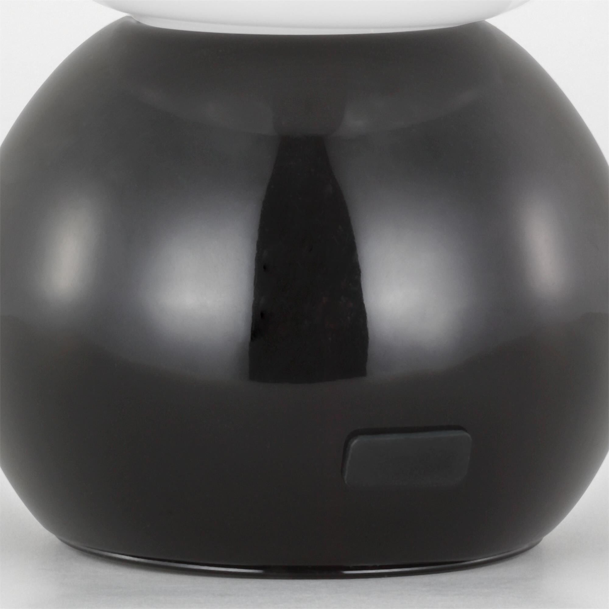 Shown in Gloss Black finish