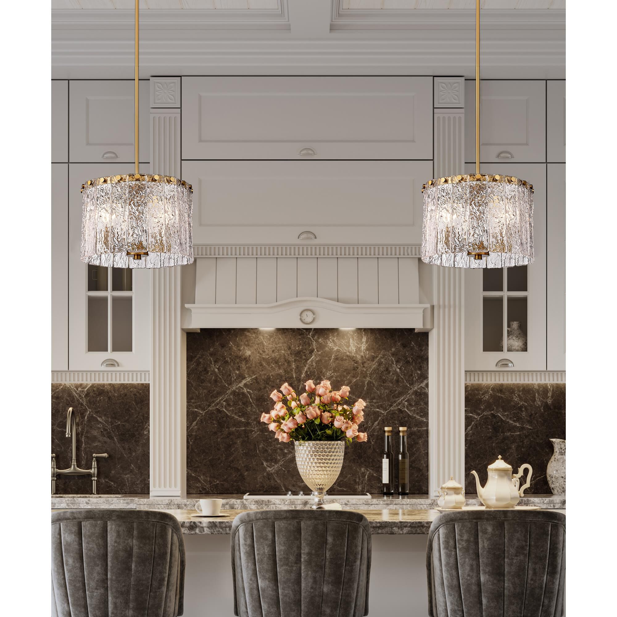 Shown in Modern Gold finish and Clear glass