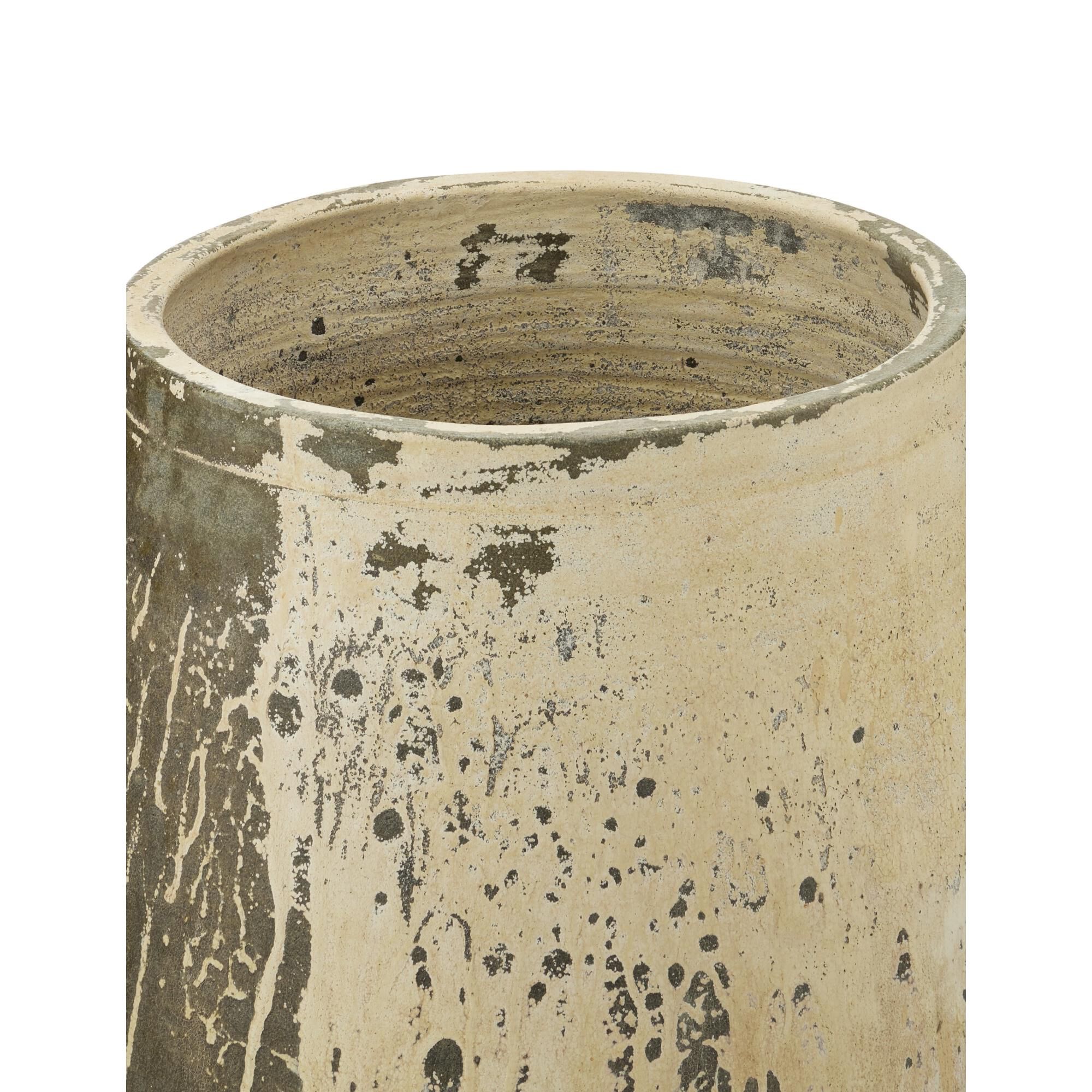 Shown in Greenish White finish