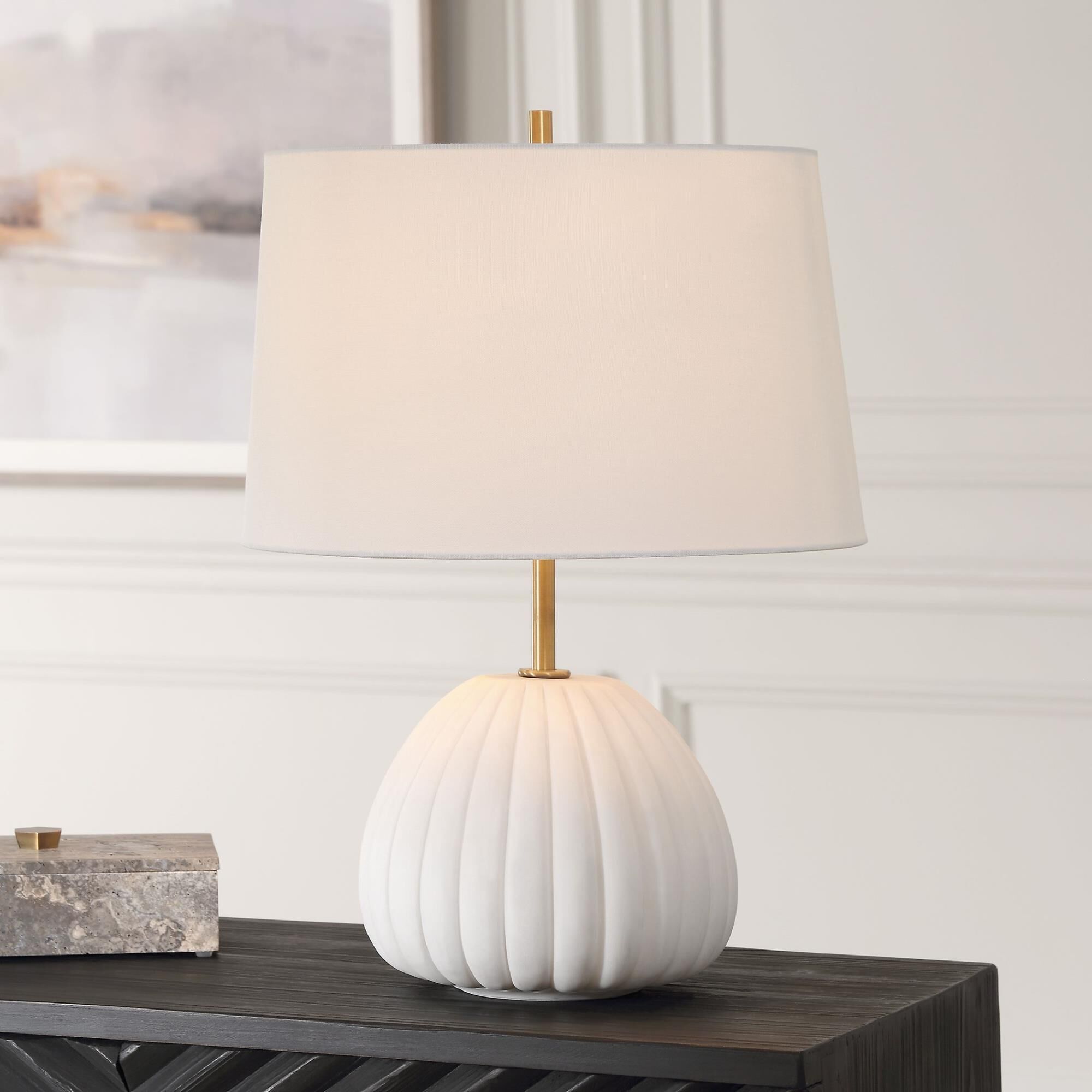 Shown in This Table Lamp Adds An Air Of Elegance And Sophistication To Any Space. The Body Of The Lamp Is Cra finish and Round Hardback shade