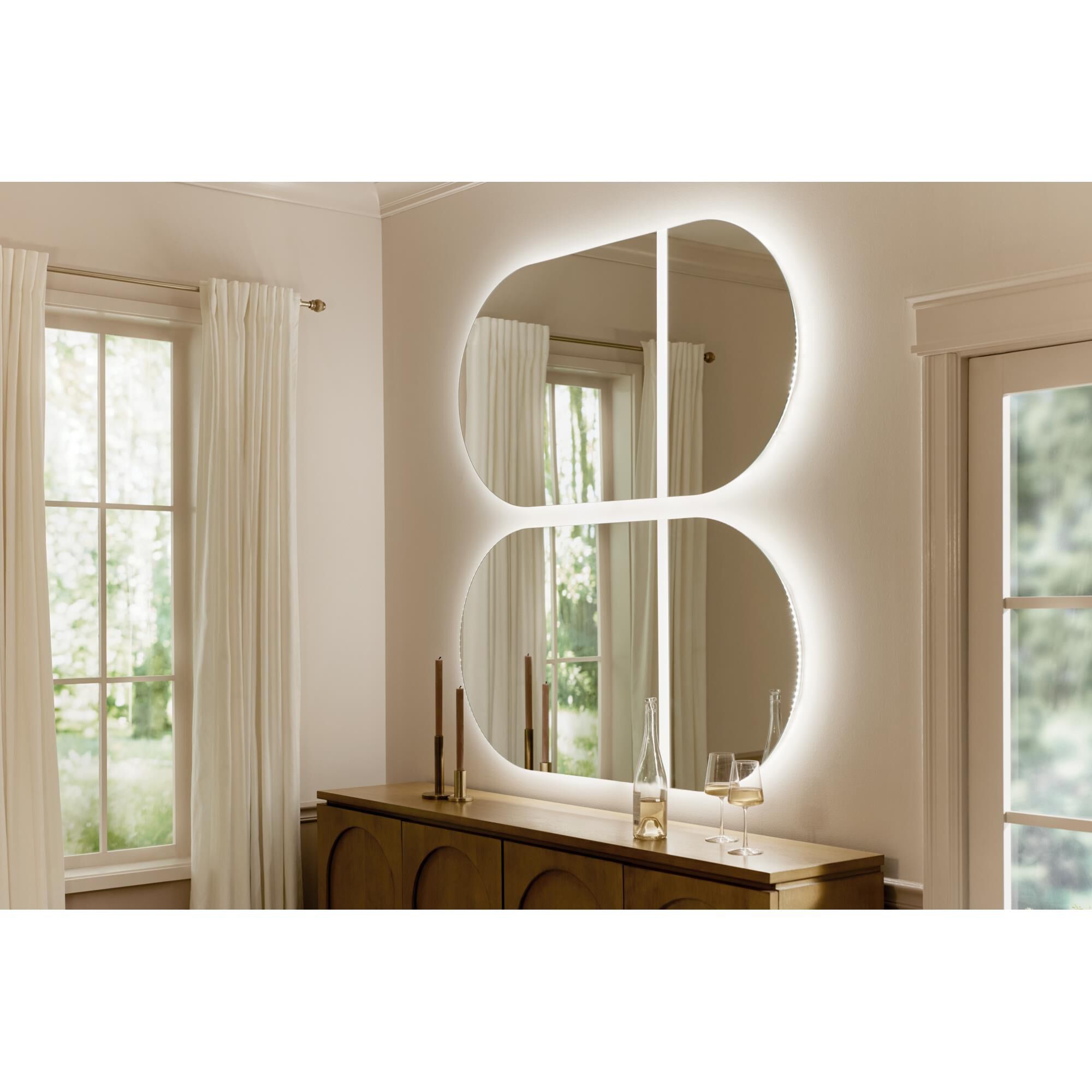 Shown in Champagne Bronze and White finish and Clear glass