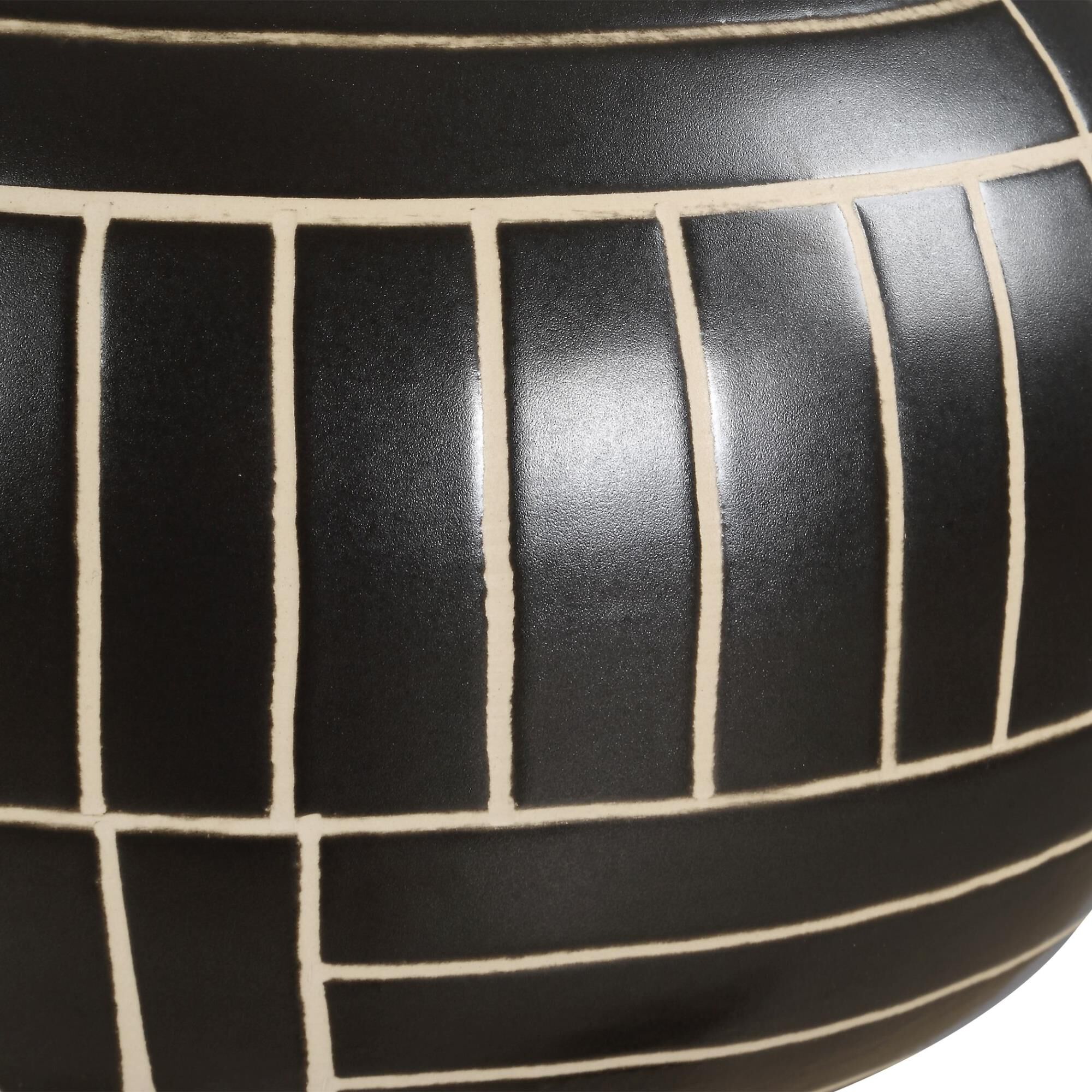 Shown in Black and White finish