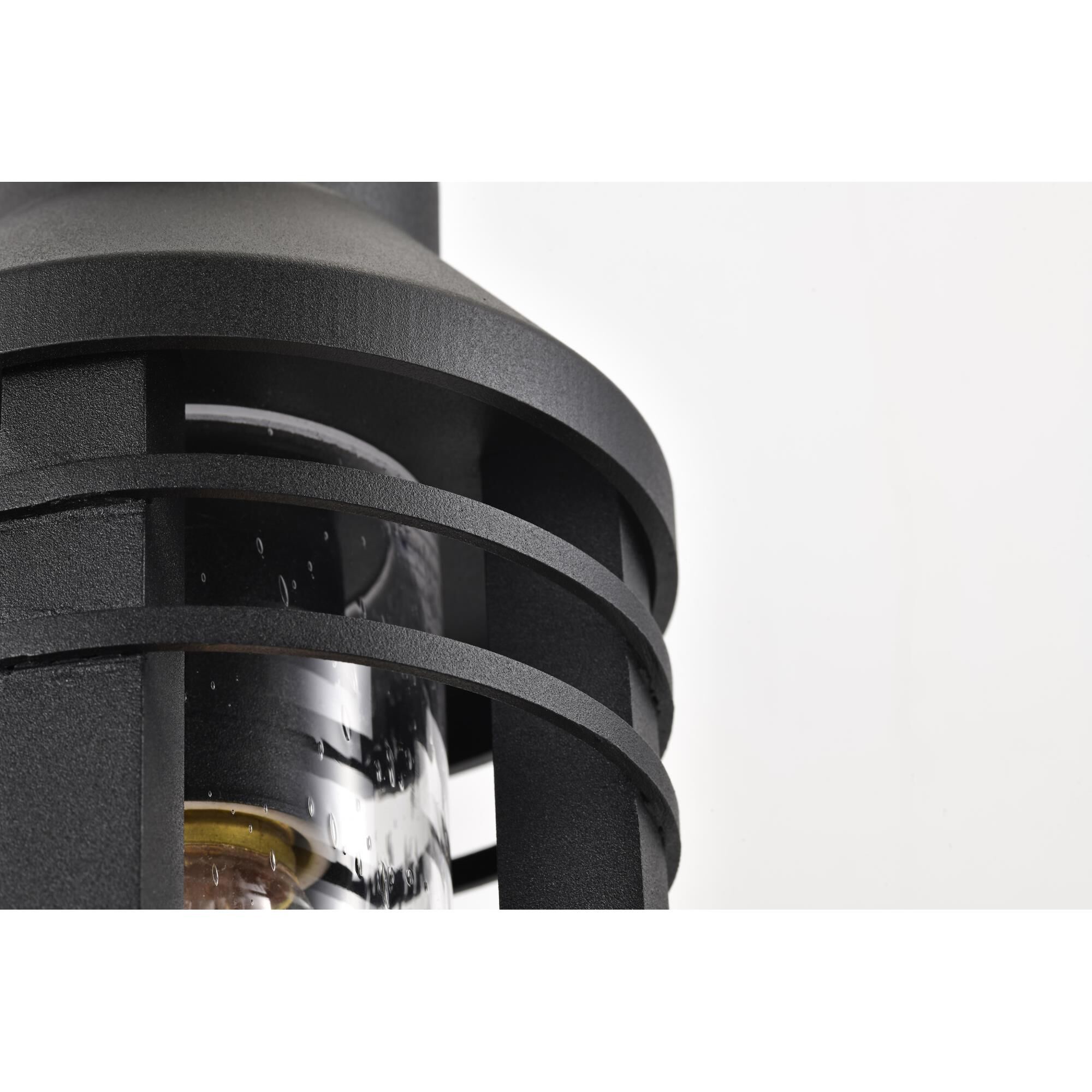 Shown in Matte Black finish and Clear Seeded glass