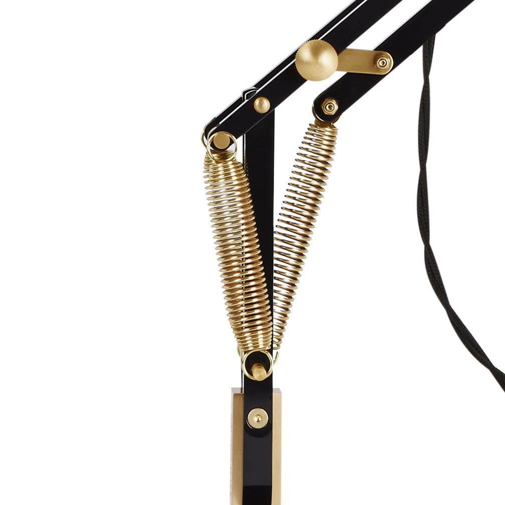 Shown in Jet Black finish and Aluminum shade