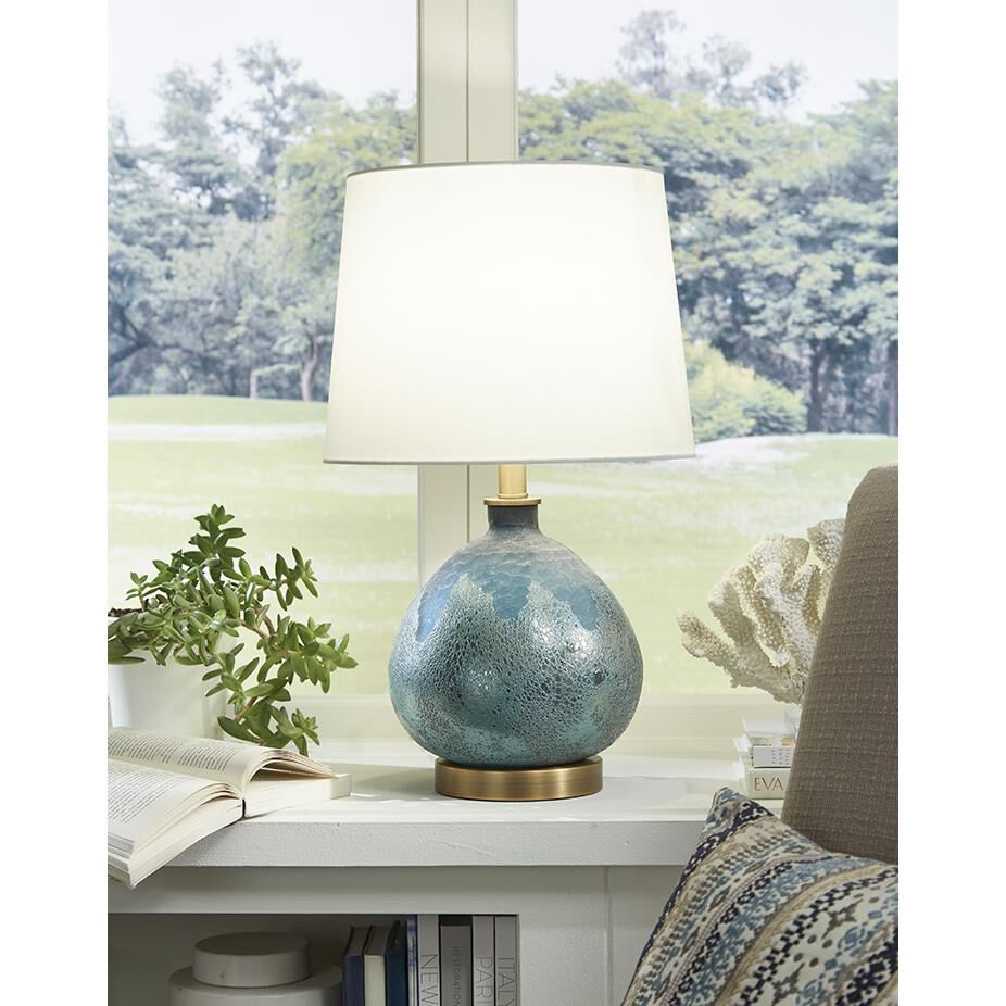 Trend Home 22 Inch Table Lamp by Trend Lighting