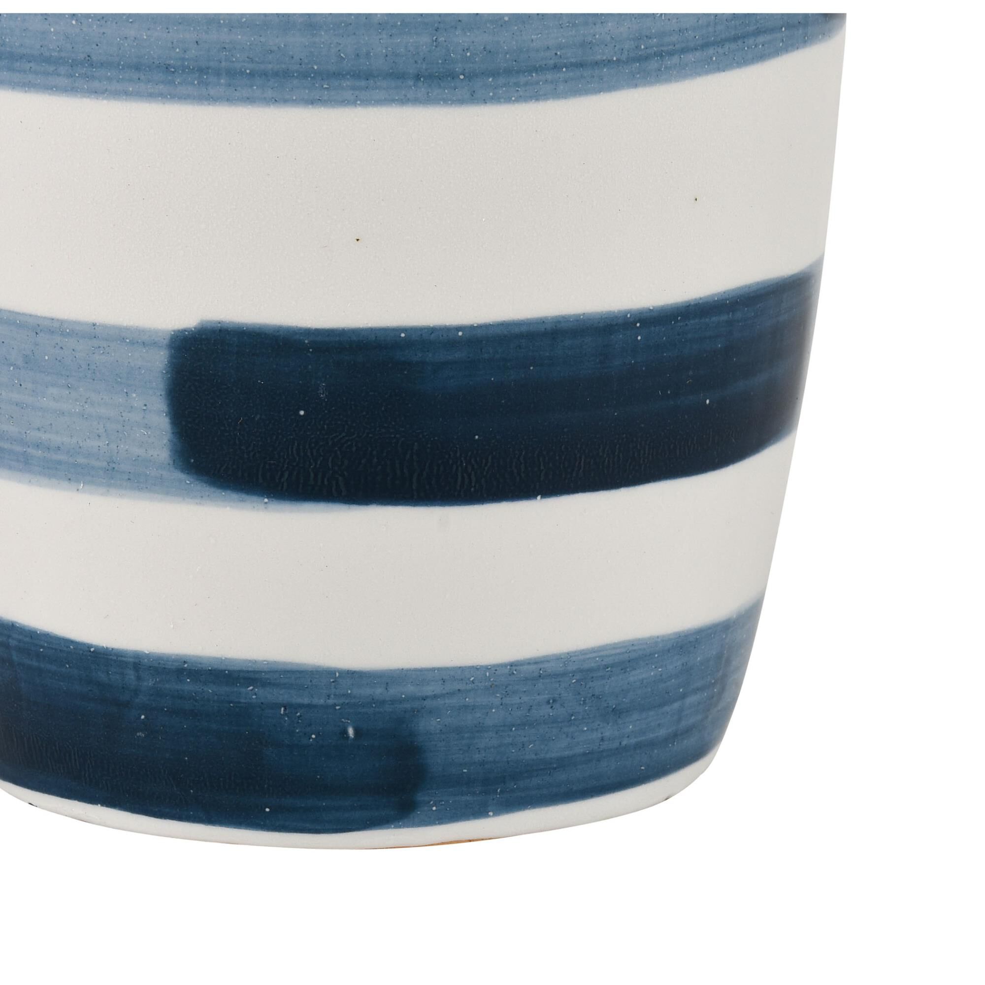 Indaal Vase-Urn by ELK Lighting