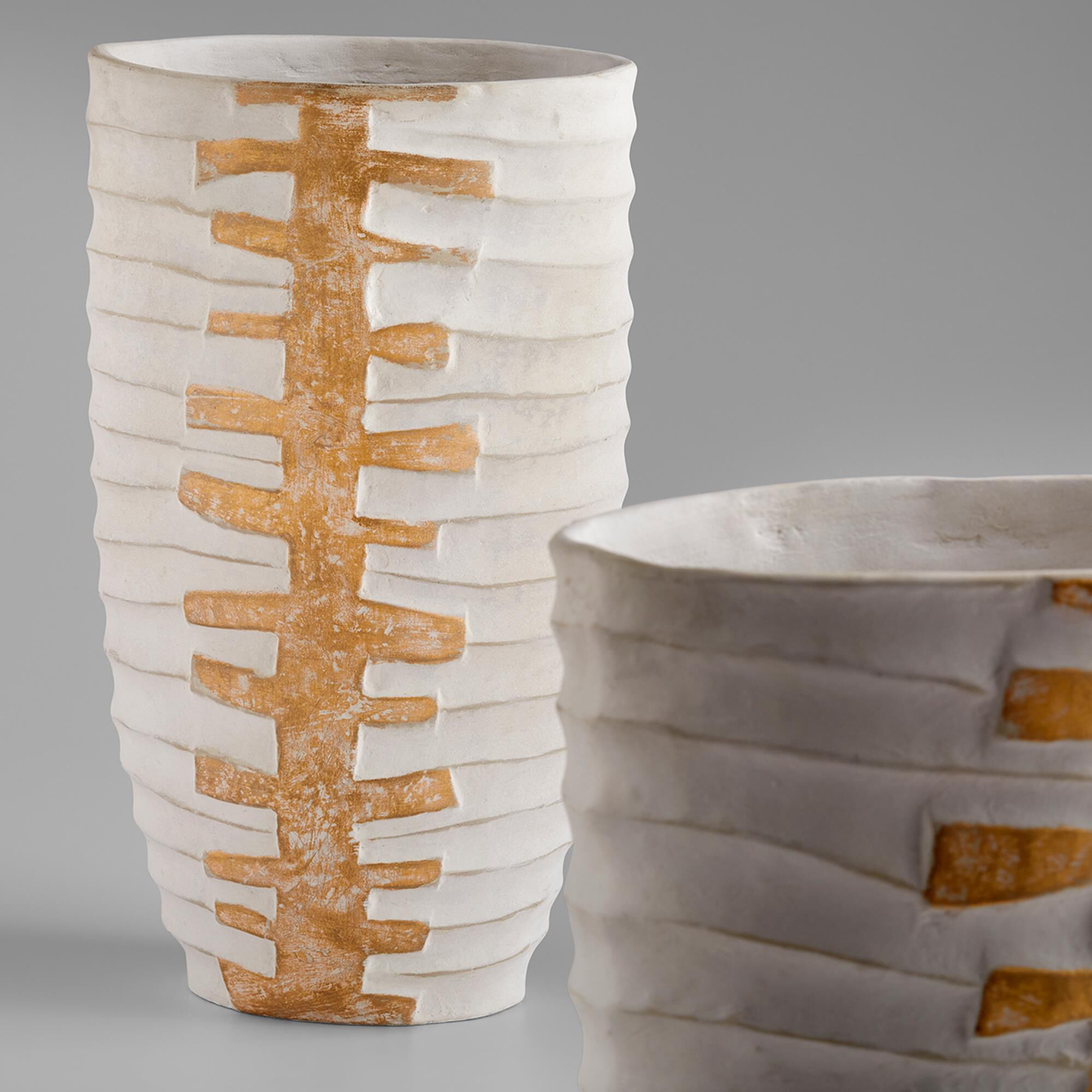 Luxe Vessel Vase Vase-Urn by Cyan Designs