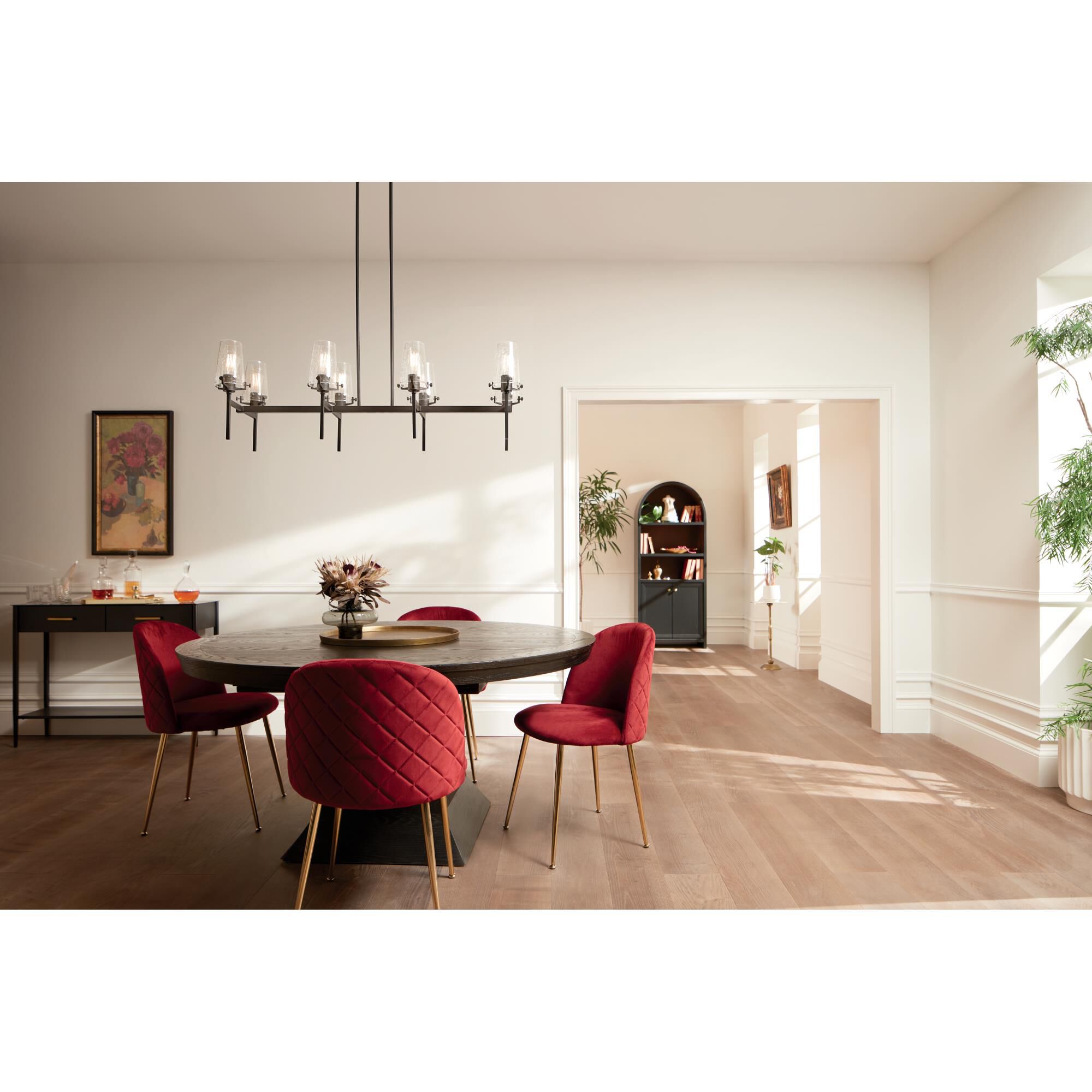 Shown in Black finish and Clear Seeded glass