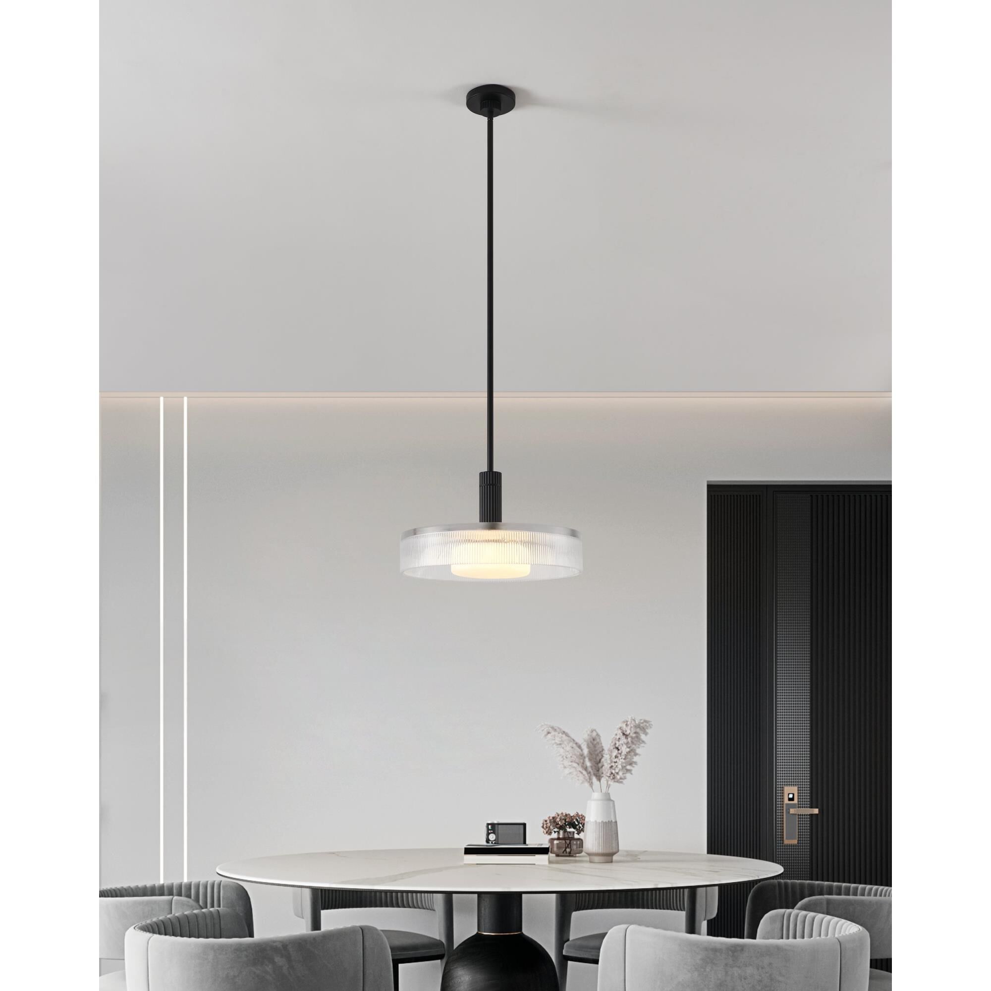 Shown in Matte Black finish and Clear Ribbed, Opal glass