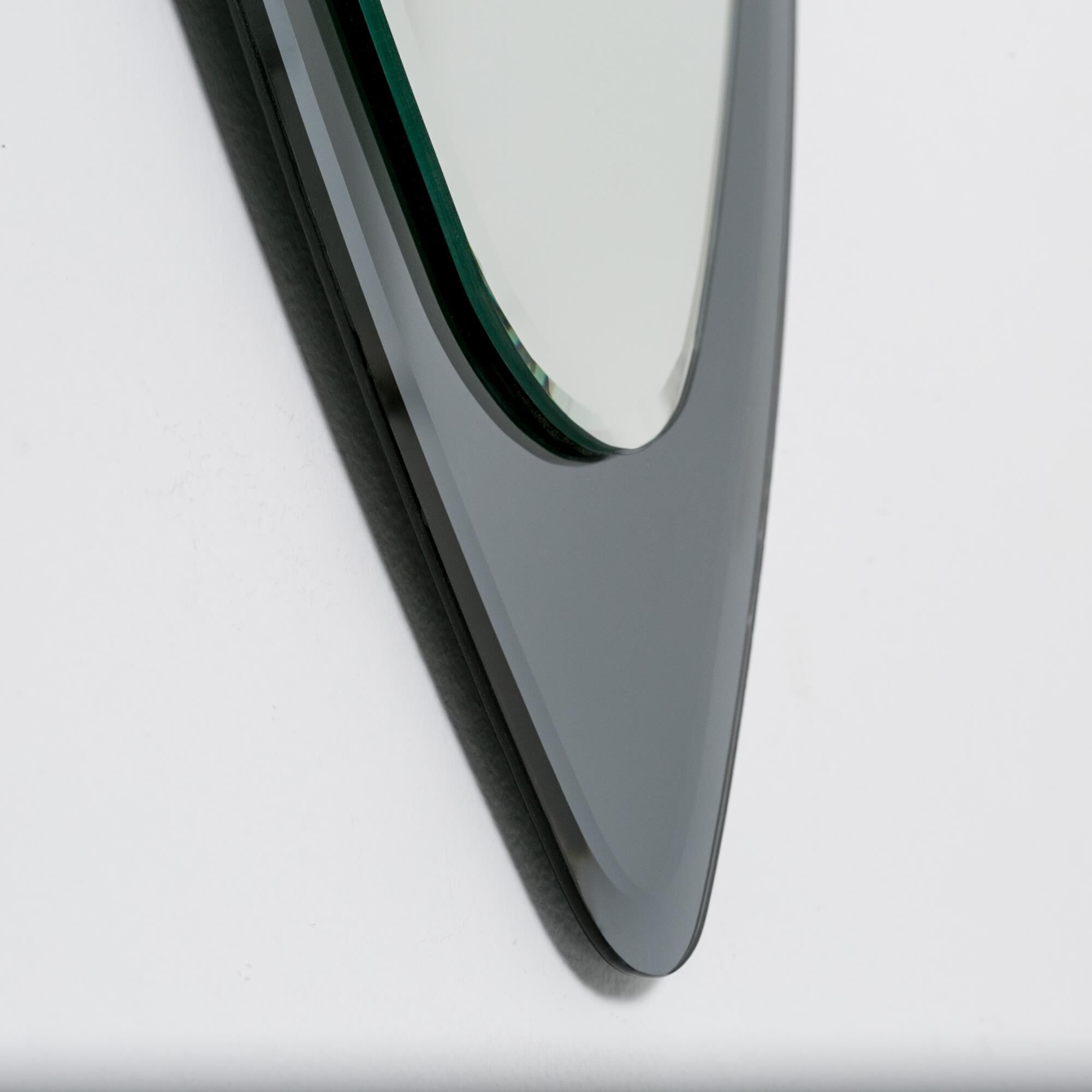 Shown in Mirror finish