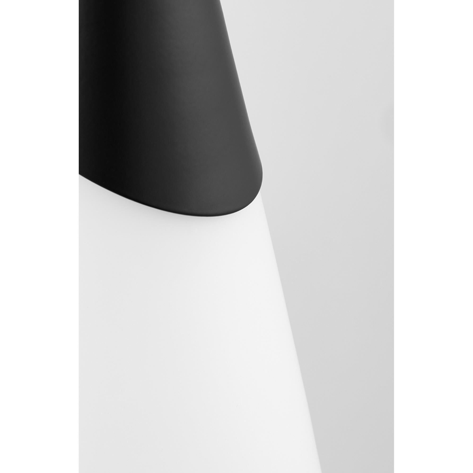 Shown in Glossy Black finish and Opal Matte glass