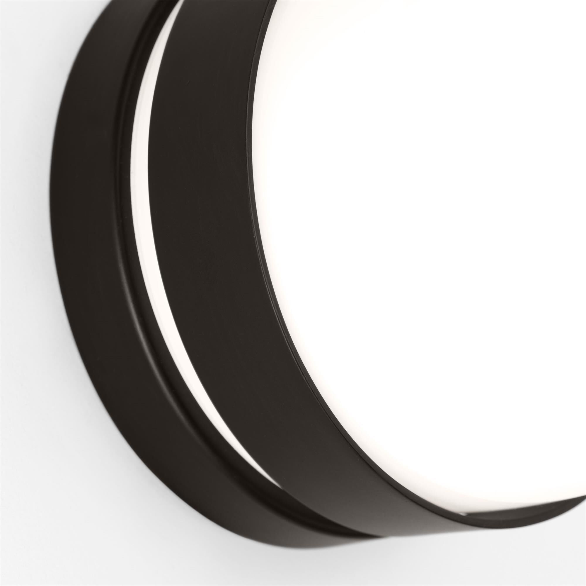 Ellen DeGeneres Syrie Small Wall Sconce,