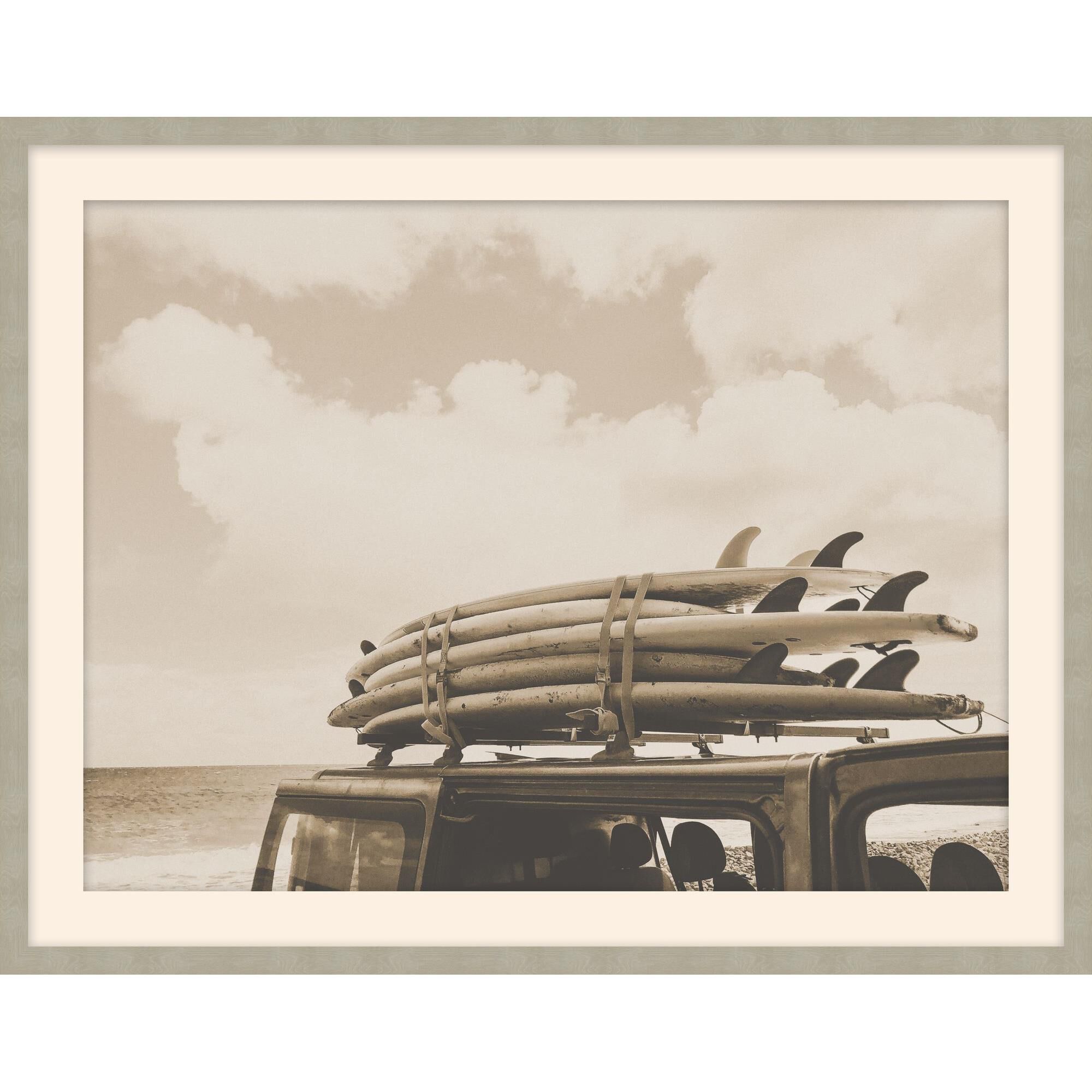 Shown in White and Woodtones finish