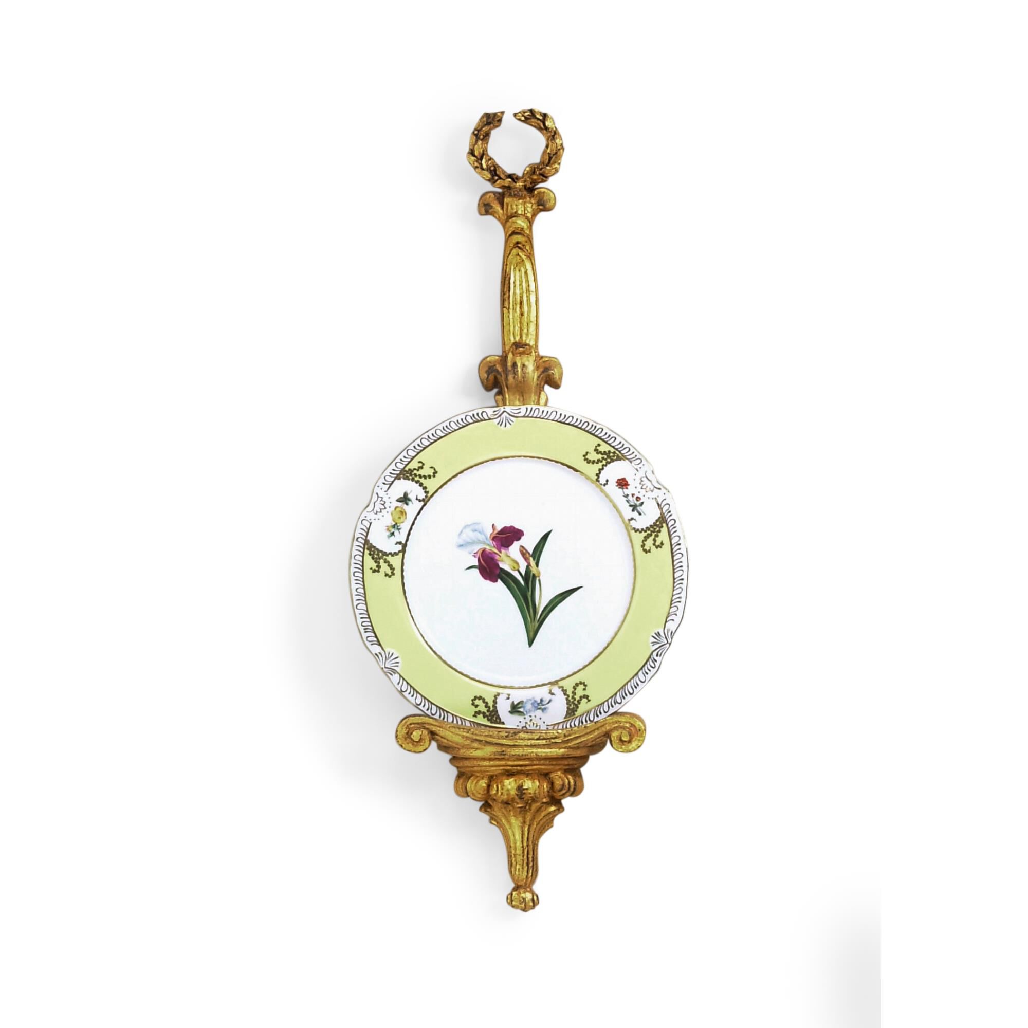 Shown in Antique Gold finish