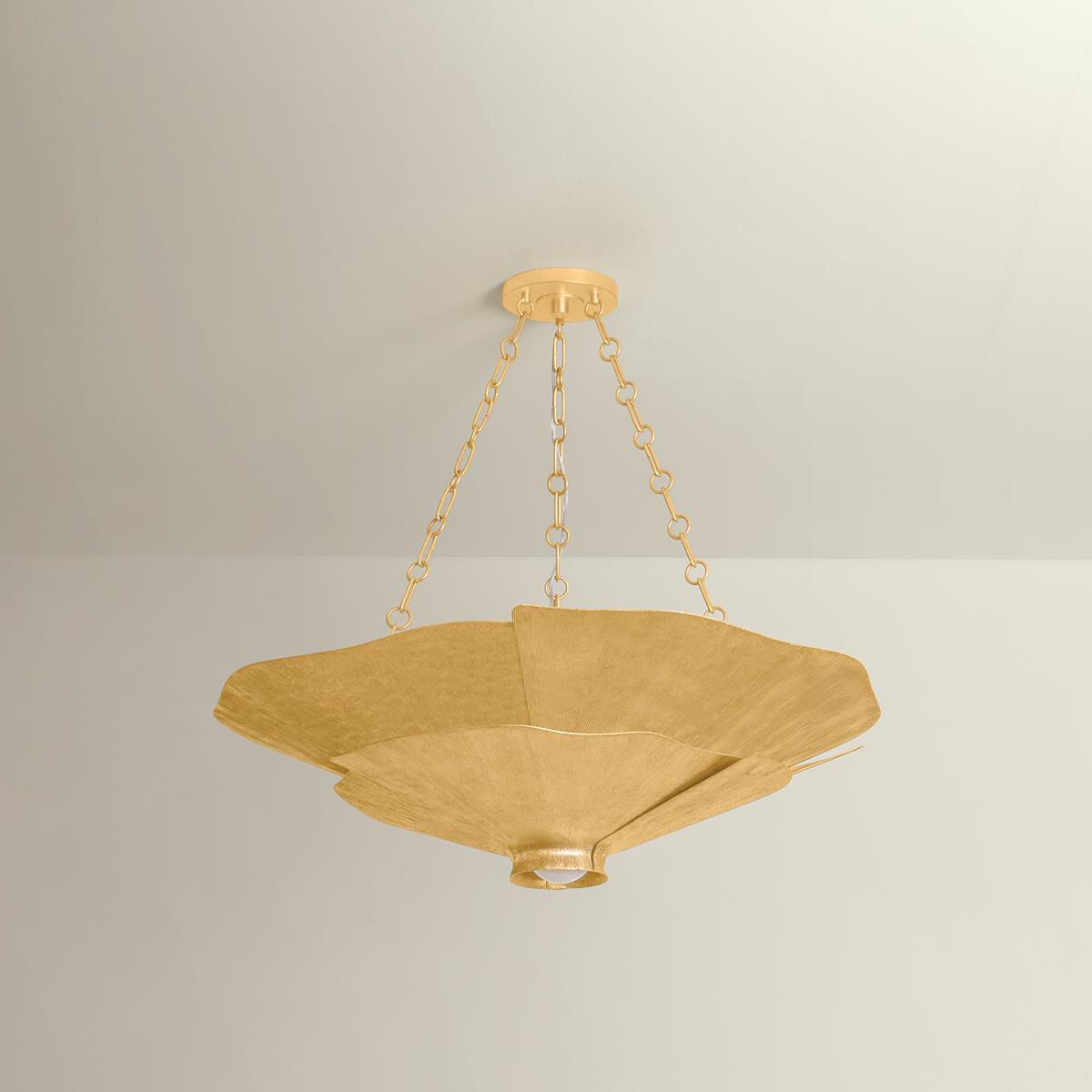 Shown in Vintage Gold Leaf finish and Champagne Seeded Cloud glass