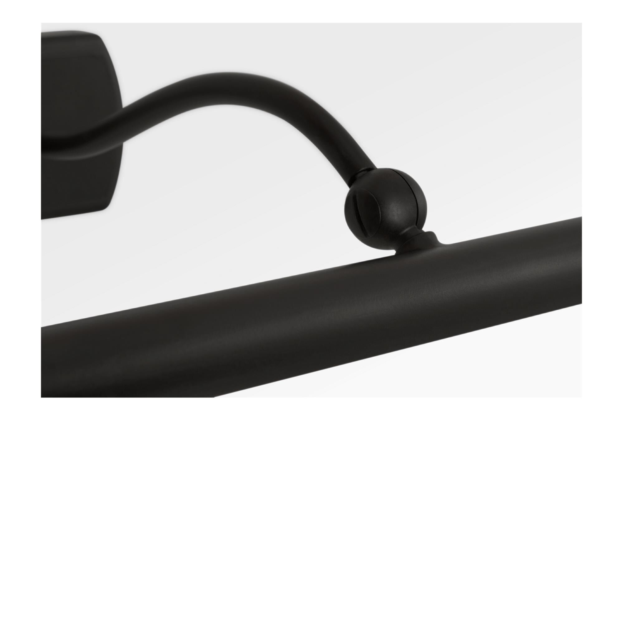 Chapman And Myers Lamont Picture and Display Light by Visual Comfort Studio Collection