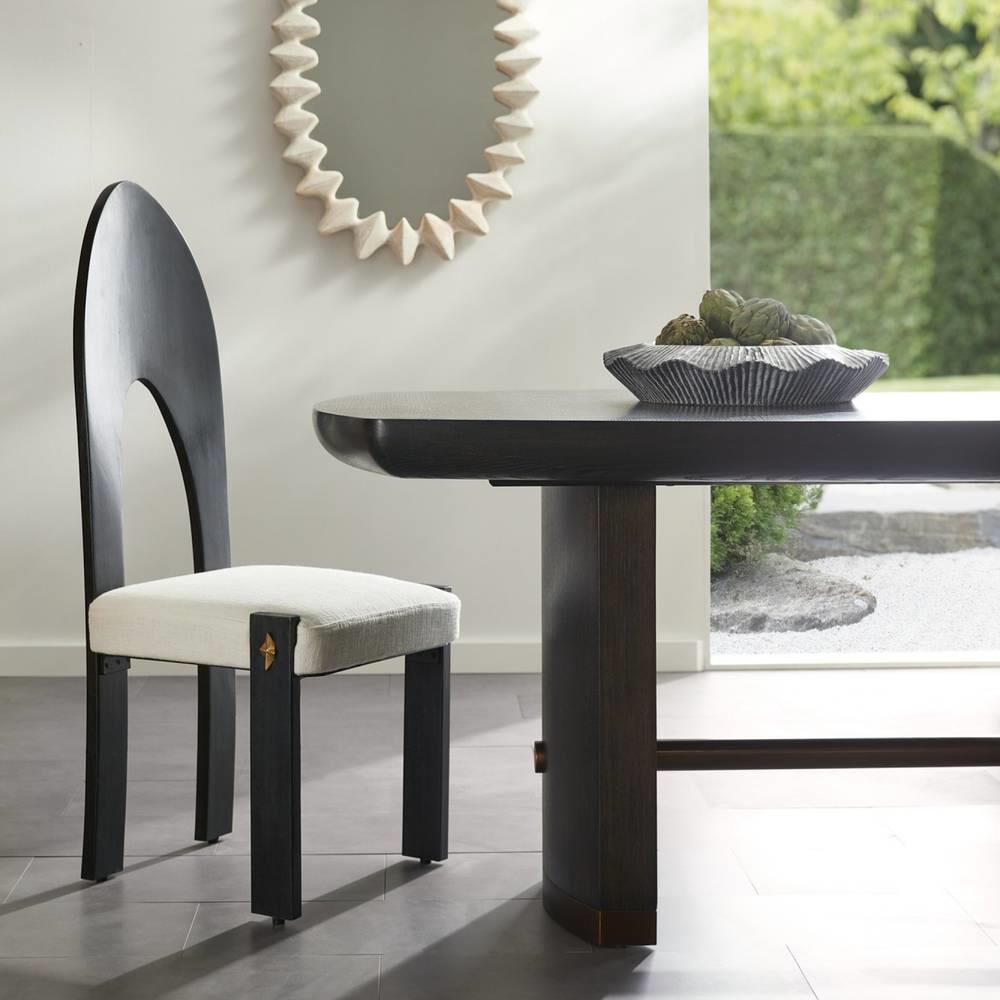 Shown in Chantilly Texture finish